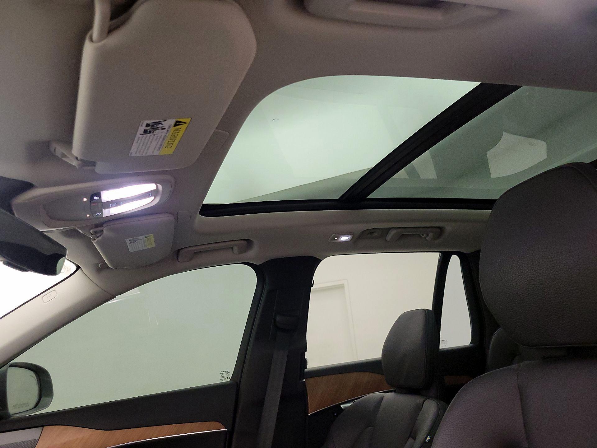 Thumbnail: 2024 Volvo XC90 - 20