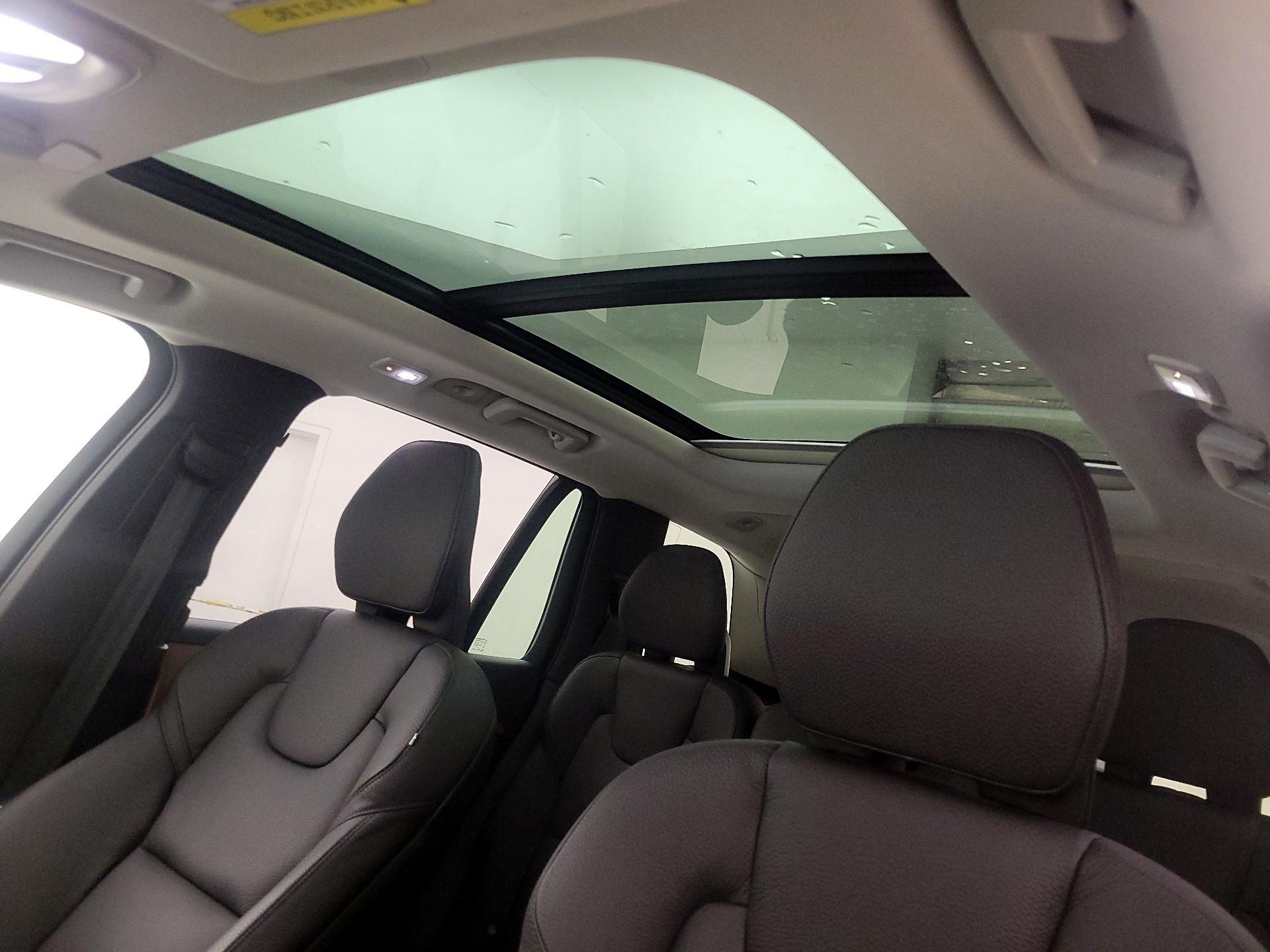 Thumbnail: 2024 Volvo XC90 - 20