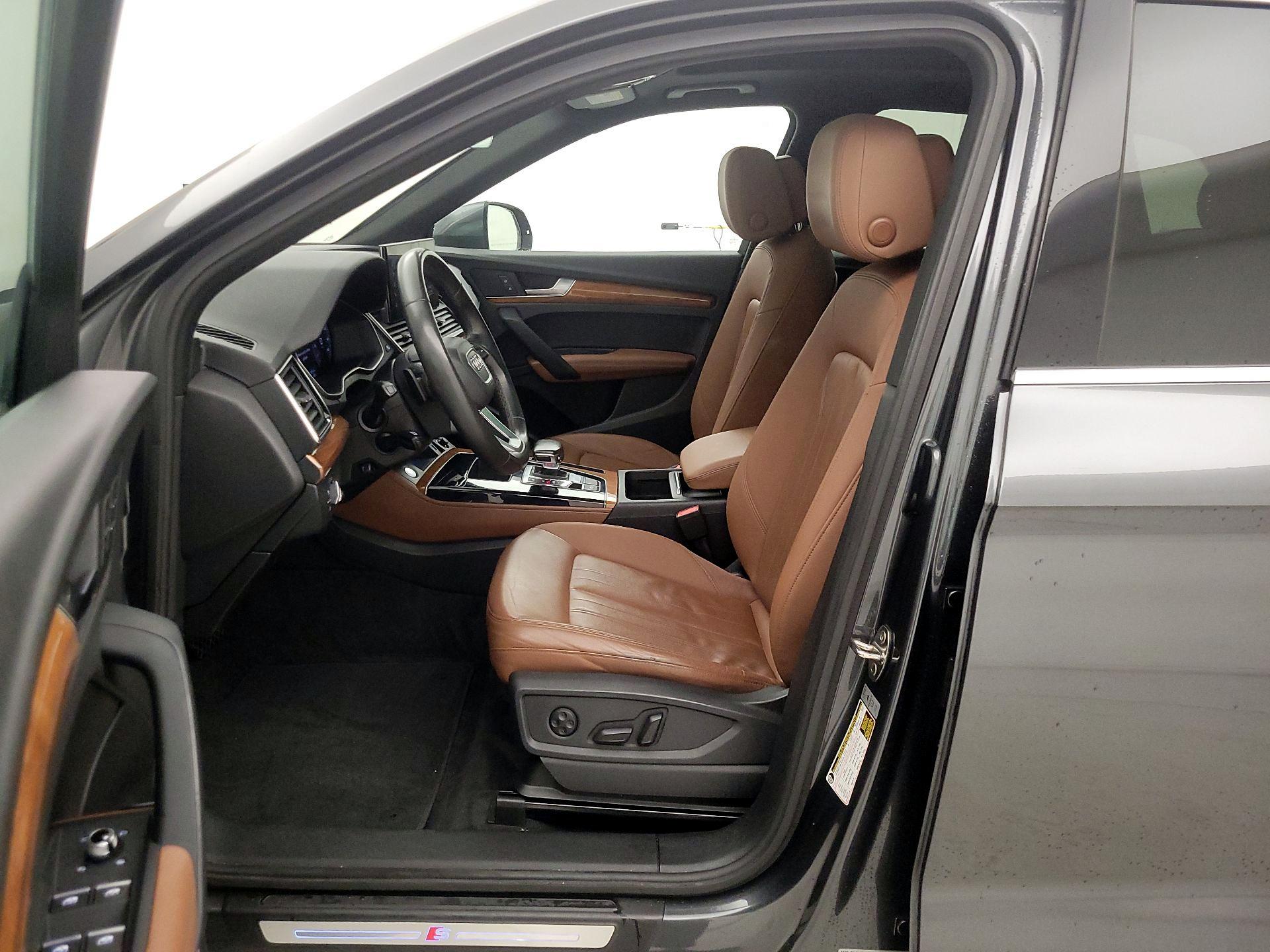 Thumbnail: 2022 Audi Q5 - 11