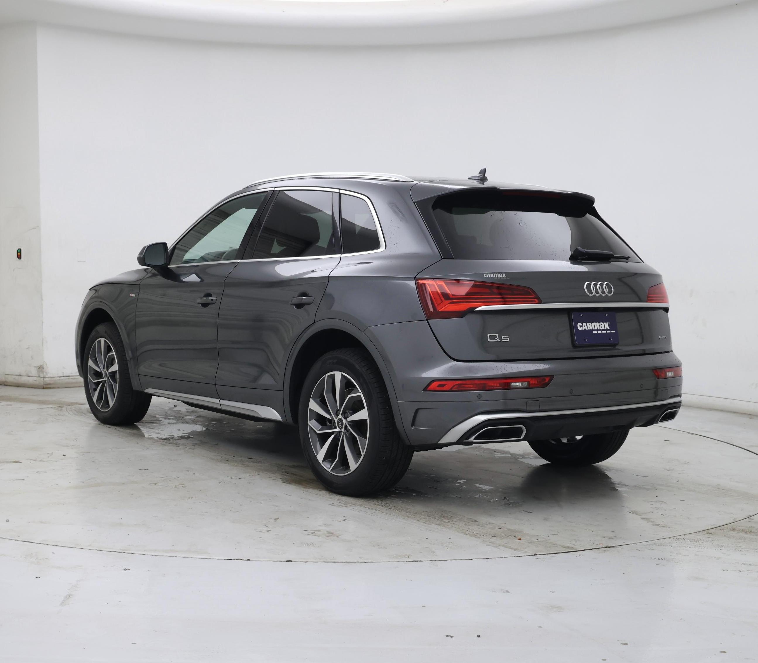 Thumbnail: 2022 Audi Q5 - 2