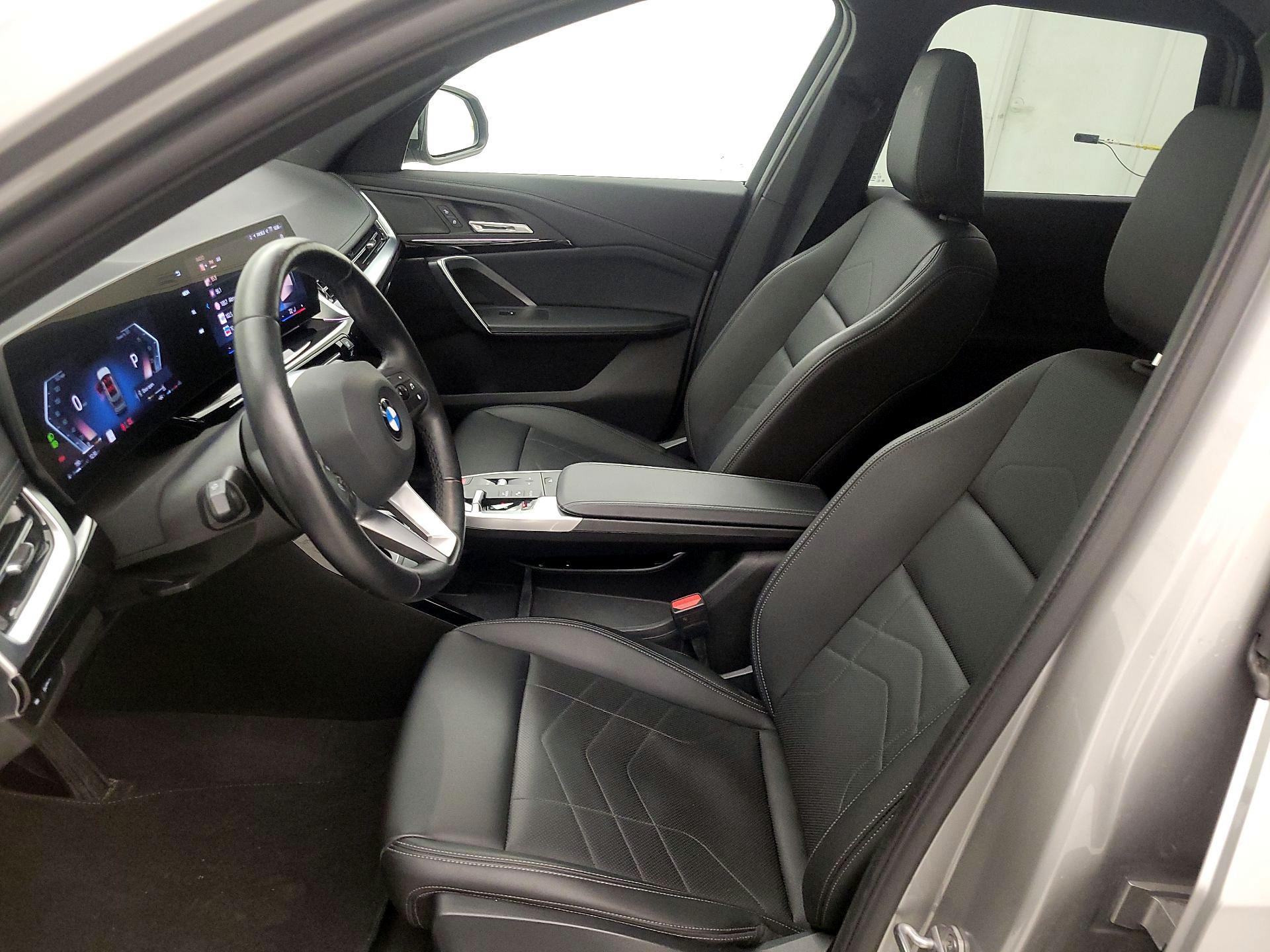 Thumbnail: 2025 BMW X1 - 11