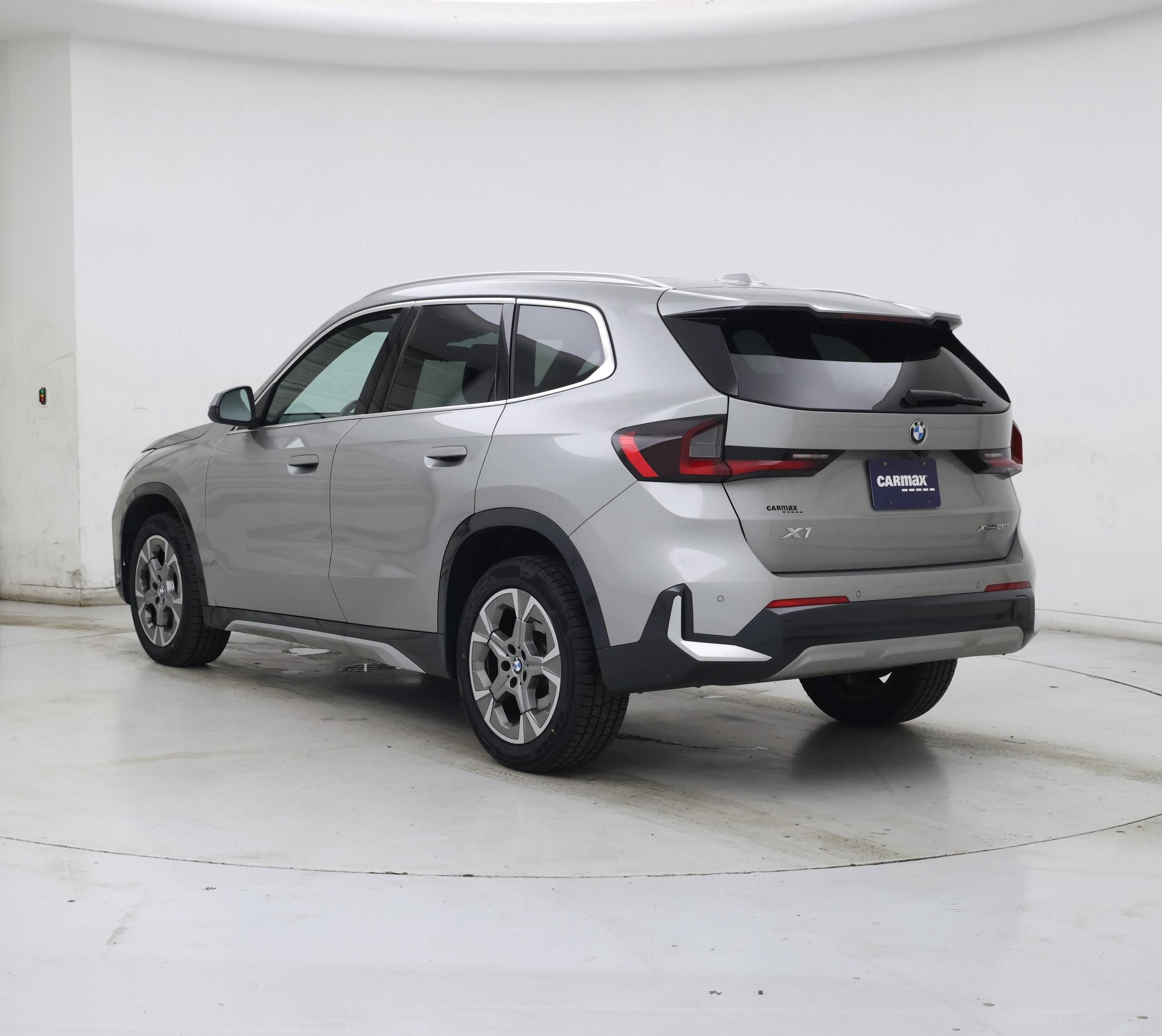 Thumbnail: 2025 BMW X1 - 2