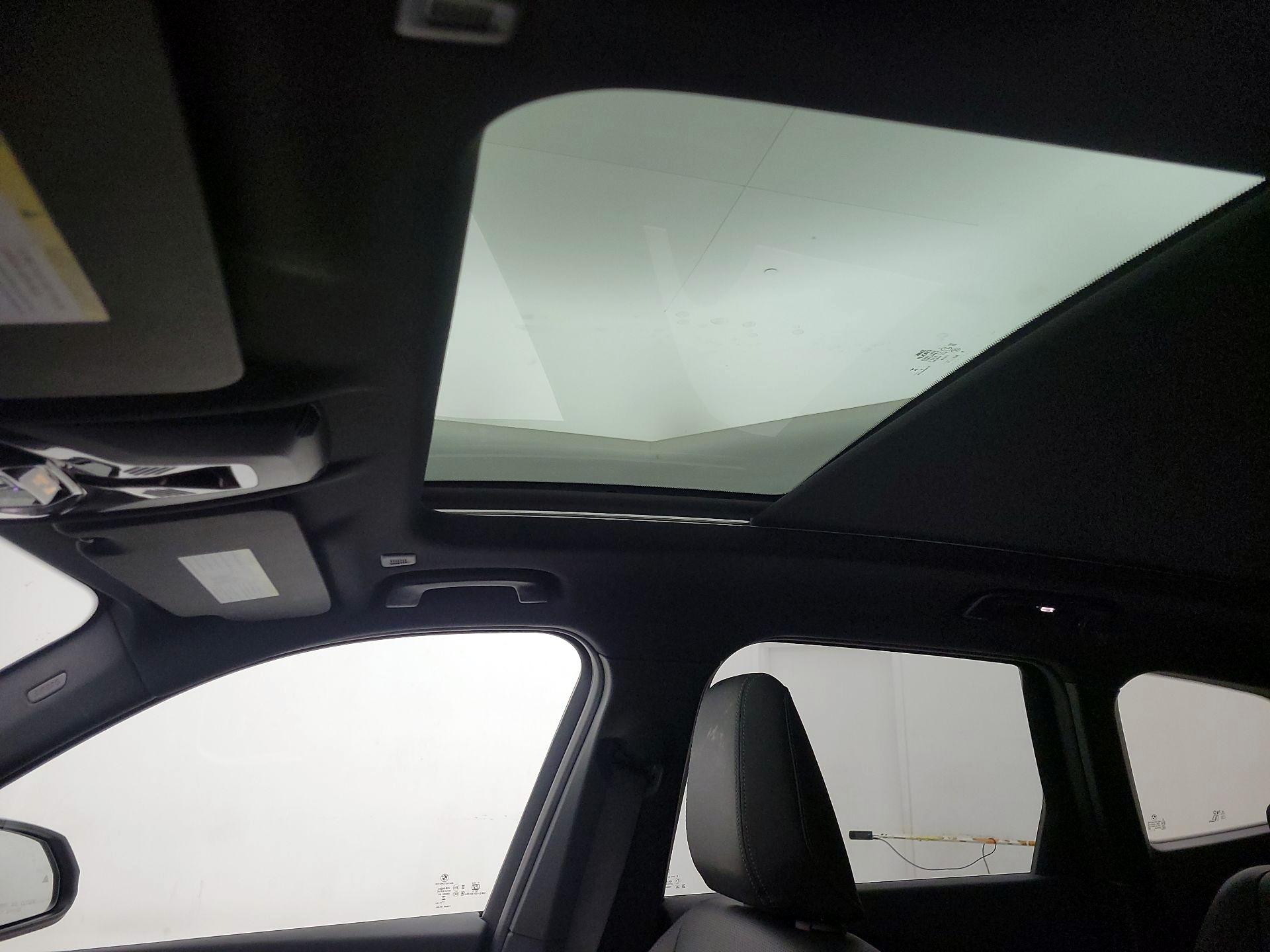 Thumbnail: 2025 BMW X1 - 19