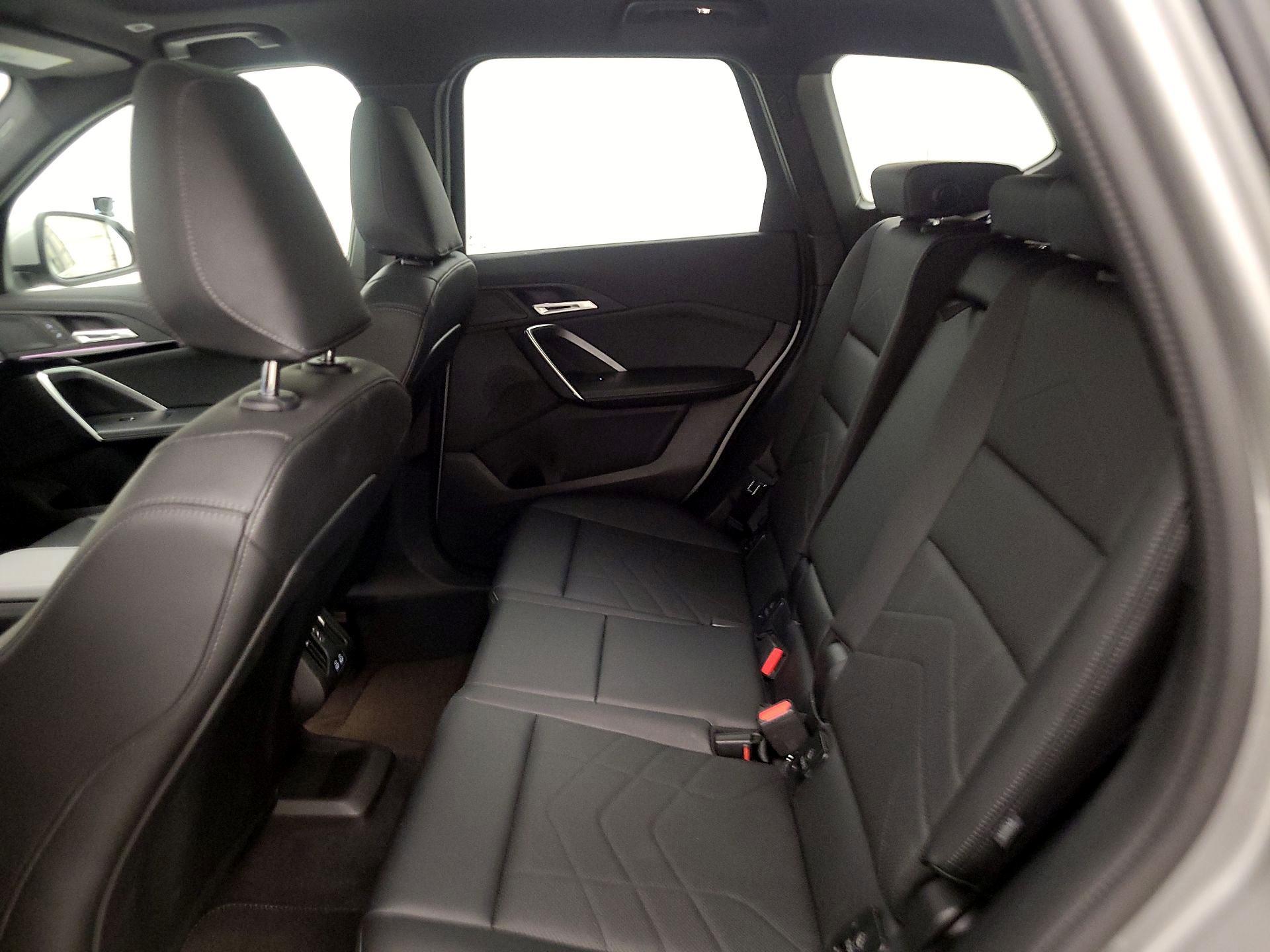 Thumbnail: 2025 BMW X1 - 20