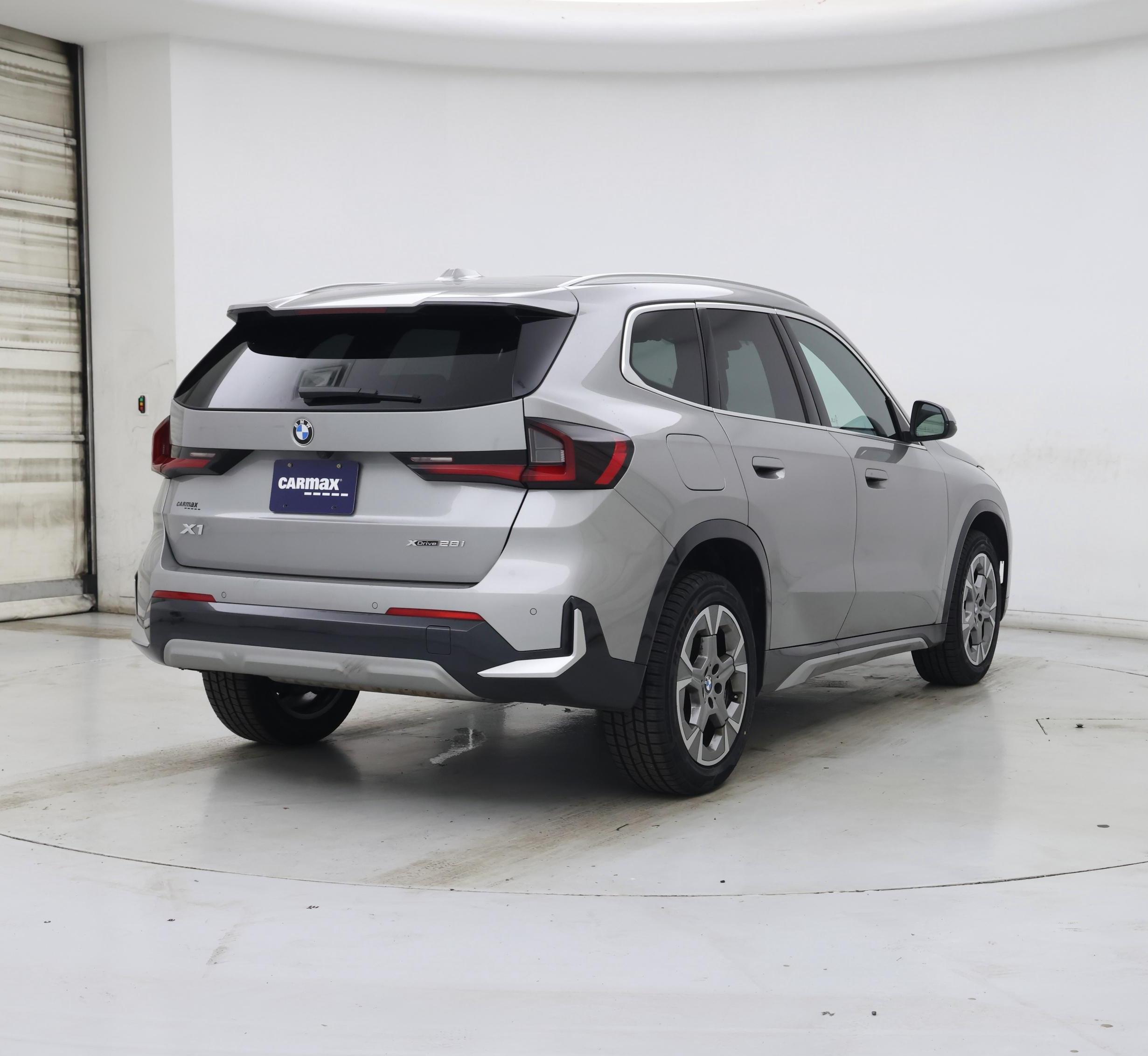 Thumbnail: 2025 BMW X1 - 8