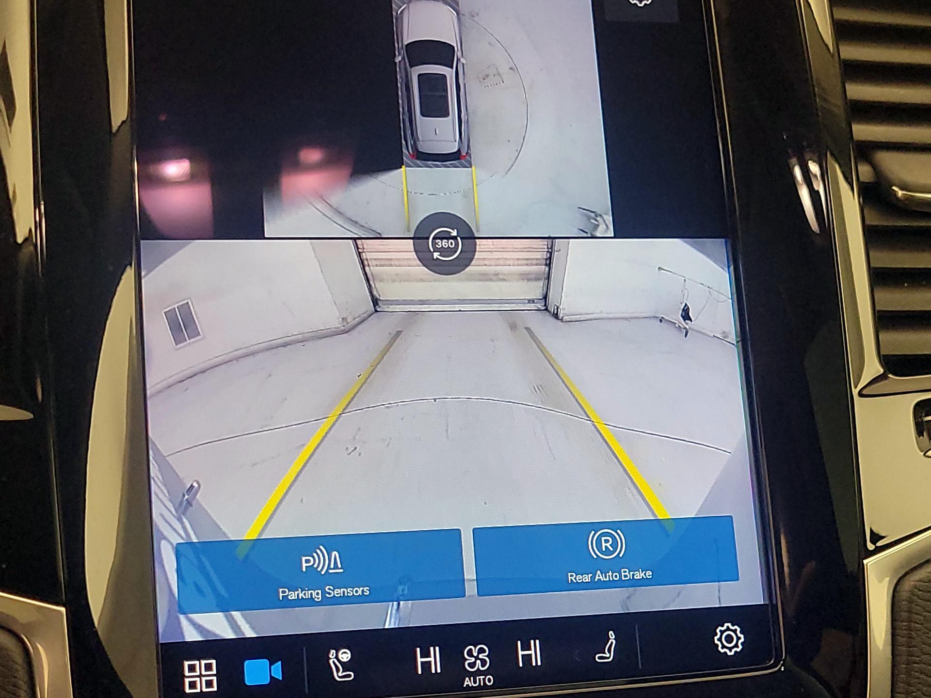 Thumbnail: 2024 Volvo XC90 - 14