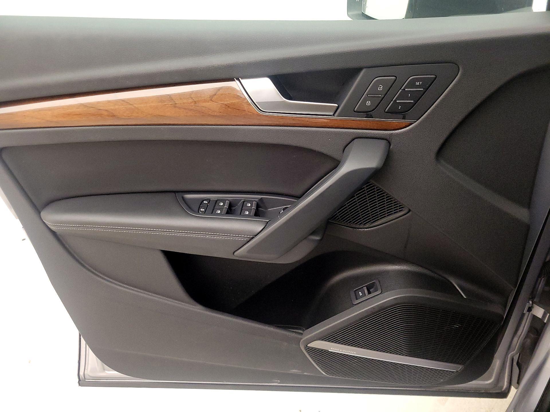 Thumbnail: 2022 Audi Q5 - 12