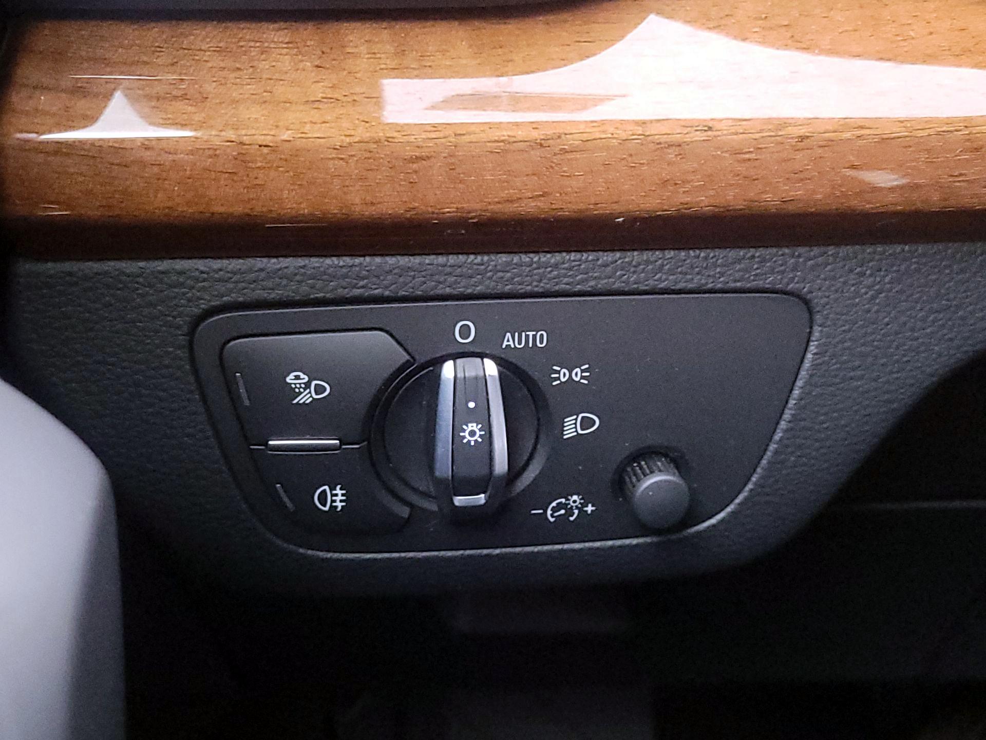 Thumbnail: 2022 Audi Q5 - 13