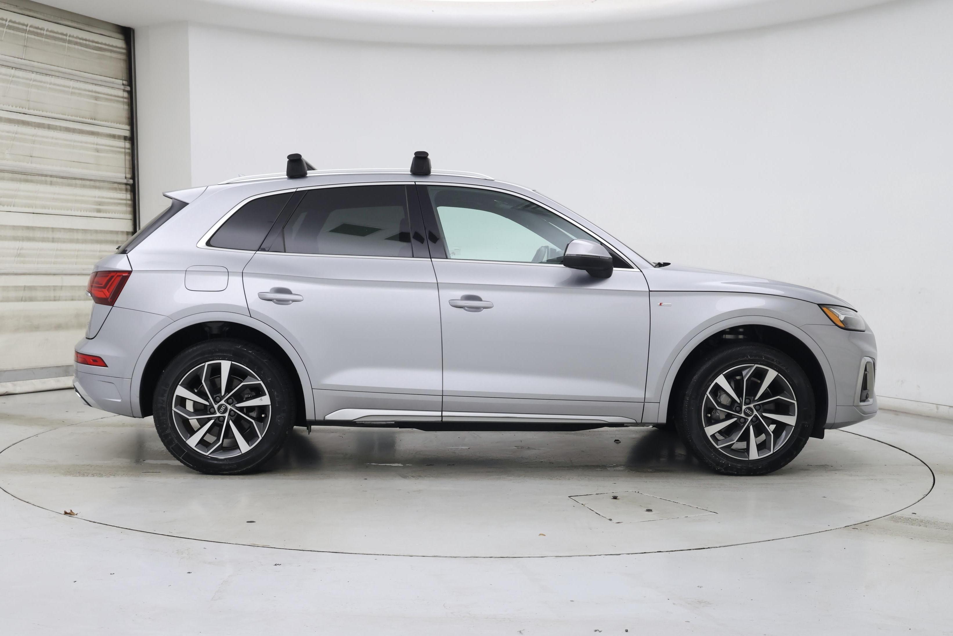 Thumbnail: 2022 Audi Q5 - 7