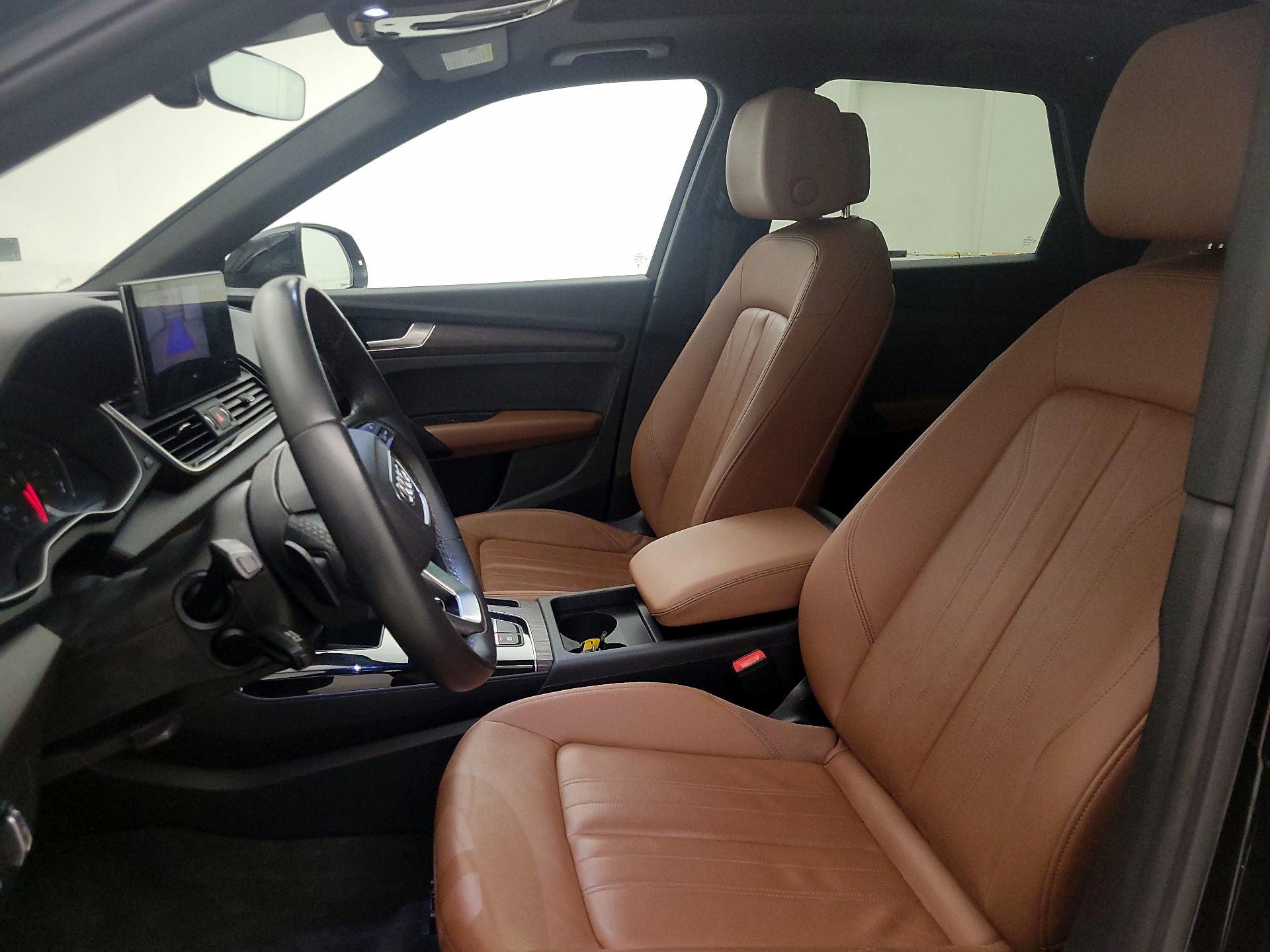 Thumbnail: 2023 Audi Q5 - 11