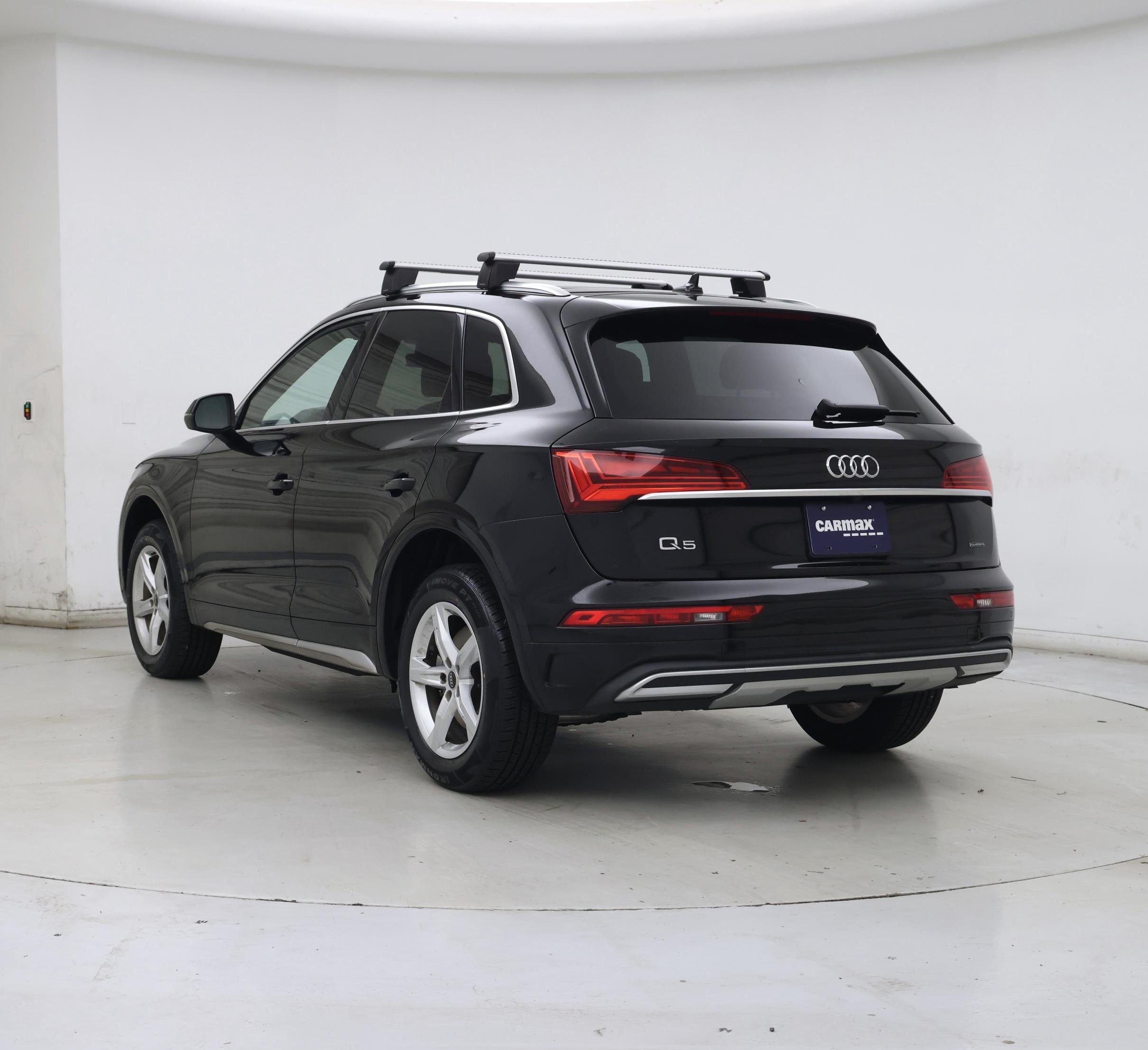 Thumbnail: 2023 Audi Q5 - 2