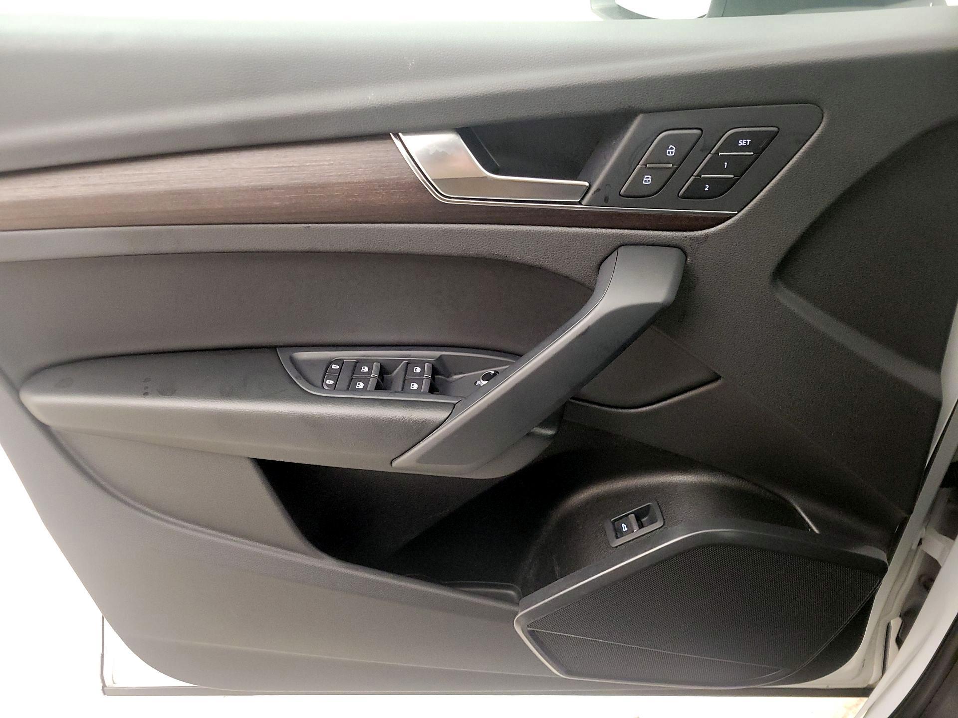 Thumbnail: 2022 Audi Q5 - 12