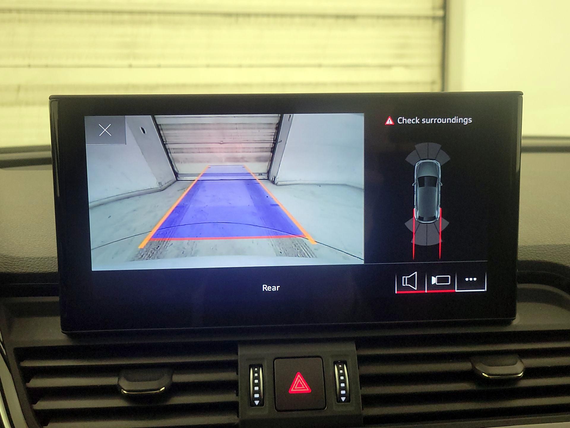 Thumbnail: 2022 Audi Q5 - 14