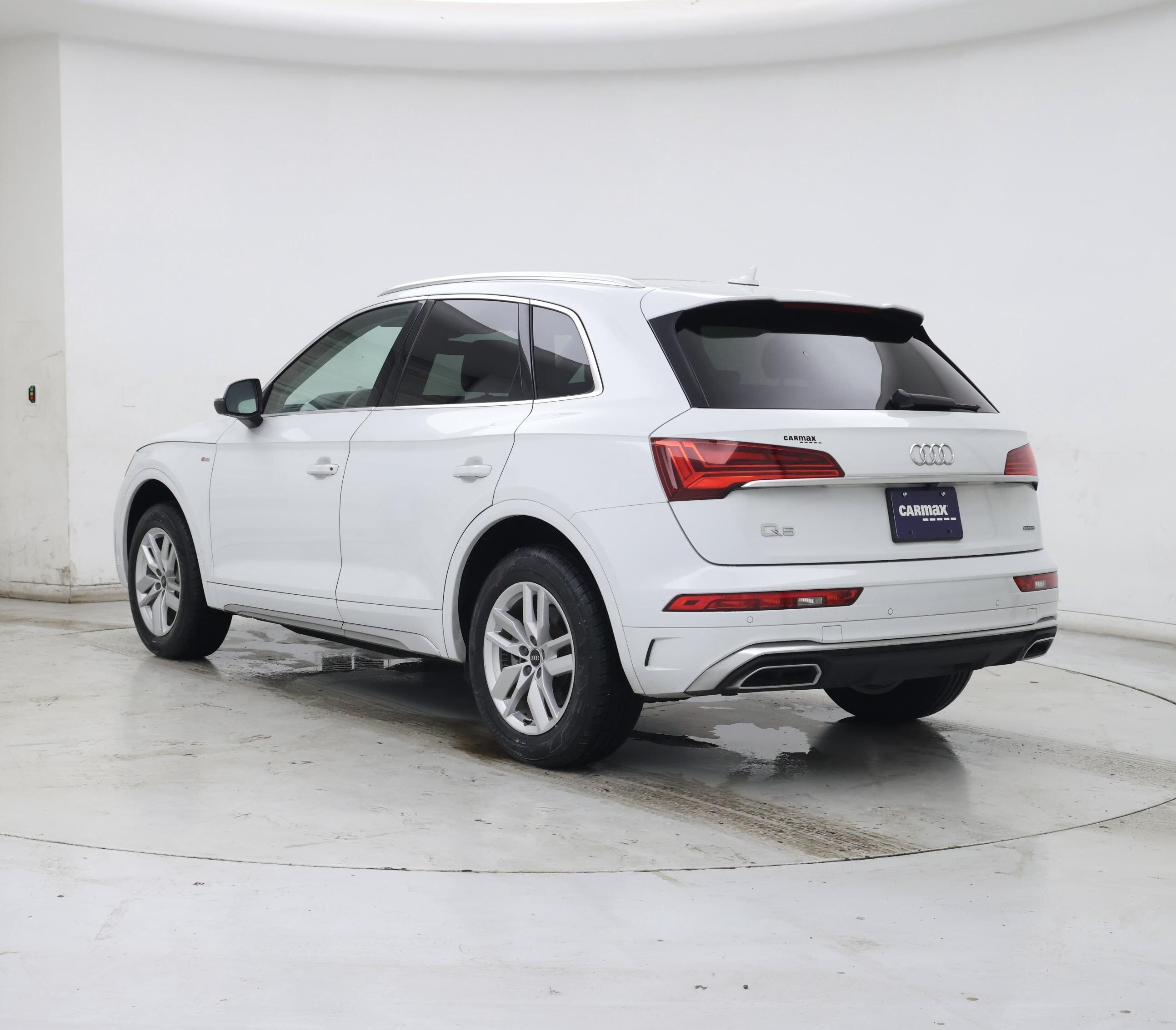 Thumbnail: 2022 Audi Q5 - 2