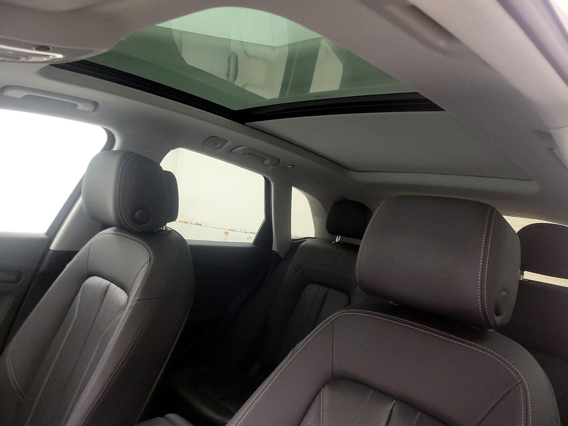 Thumbnail: 2022 Audi Q5 - 19