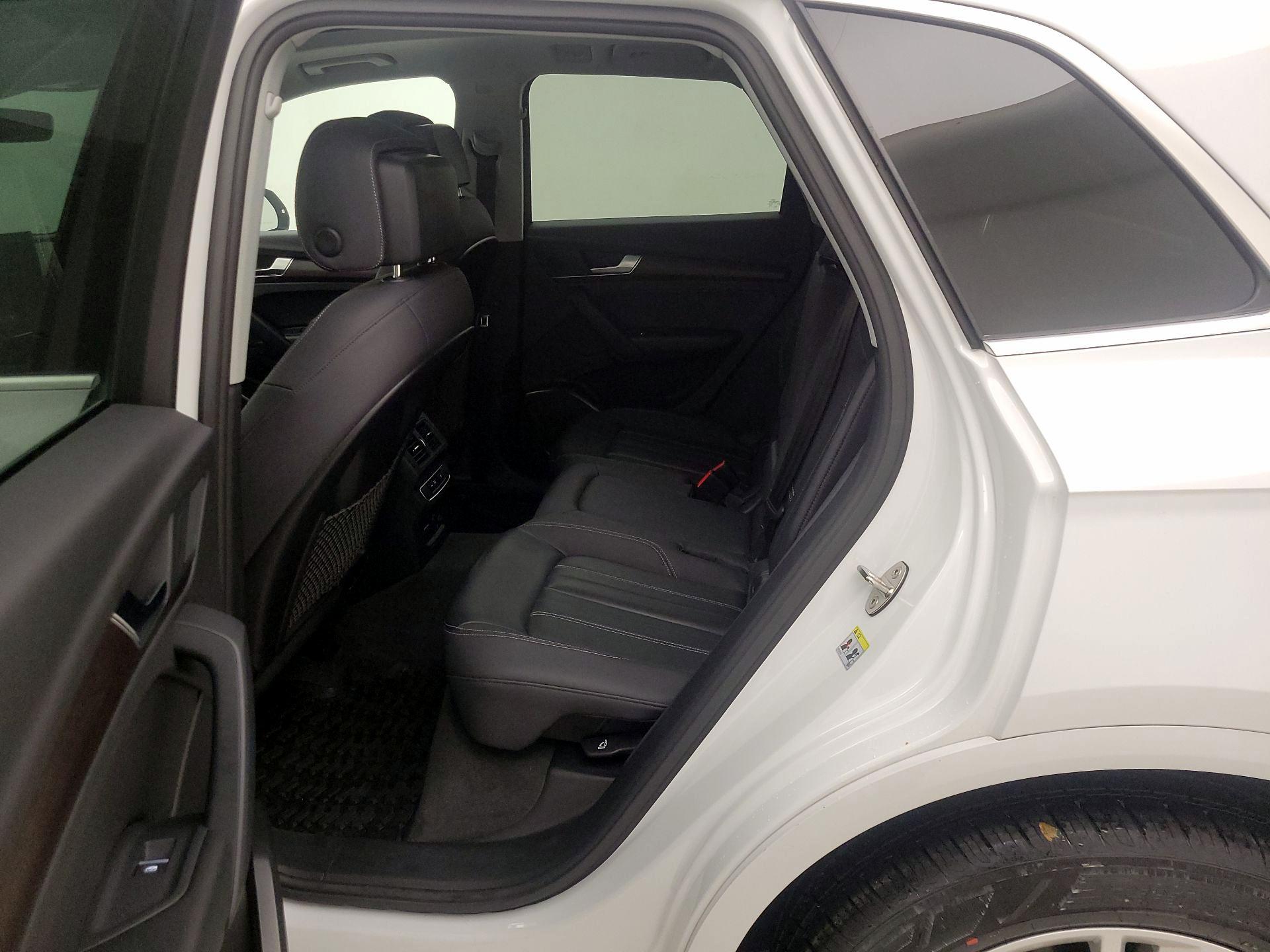 Thumbnail: 2022 Audi Q5 - 20