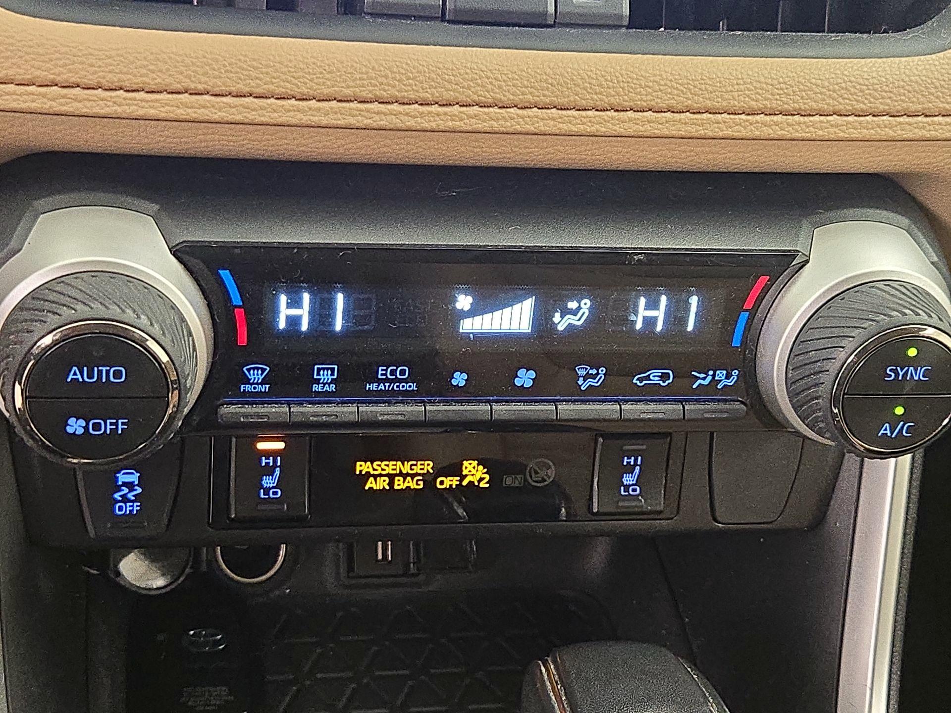 Thumbnail: 2022 Toyota RAV4 - 16