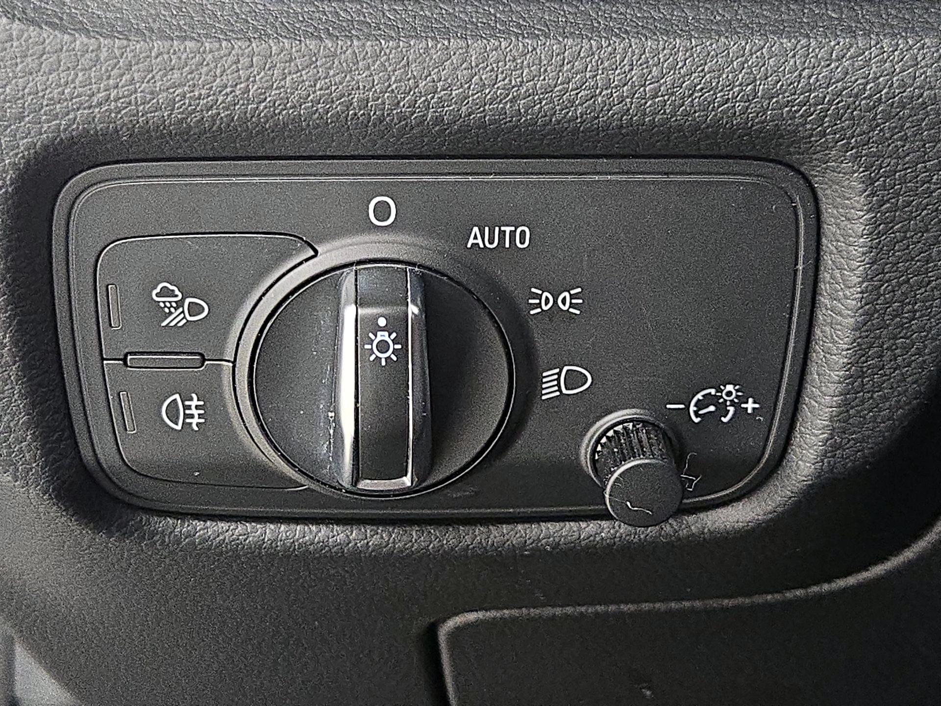 Thumbnail: 2018 Audi A3 - 13