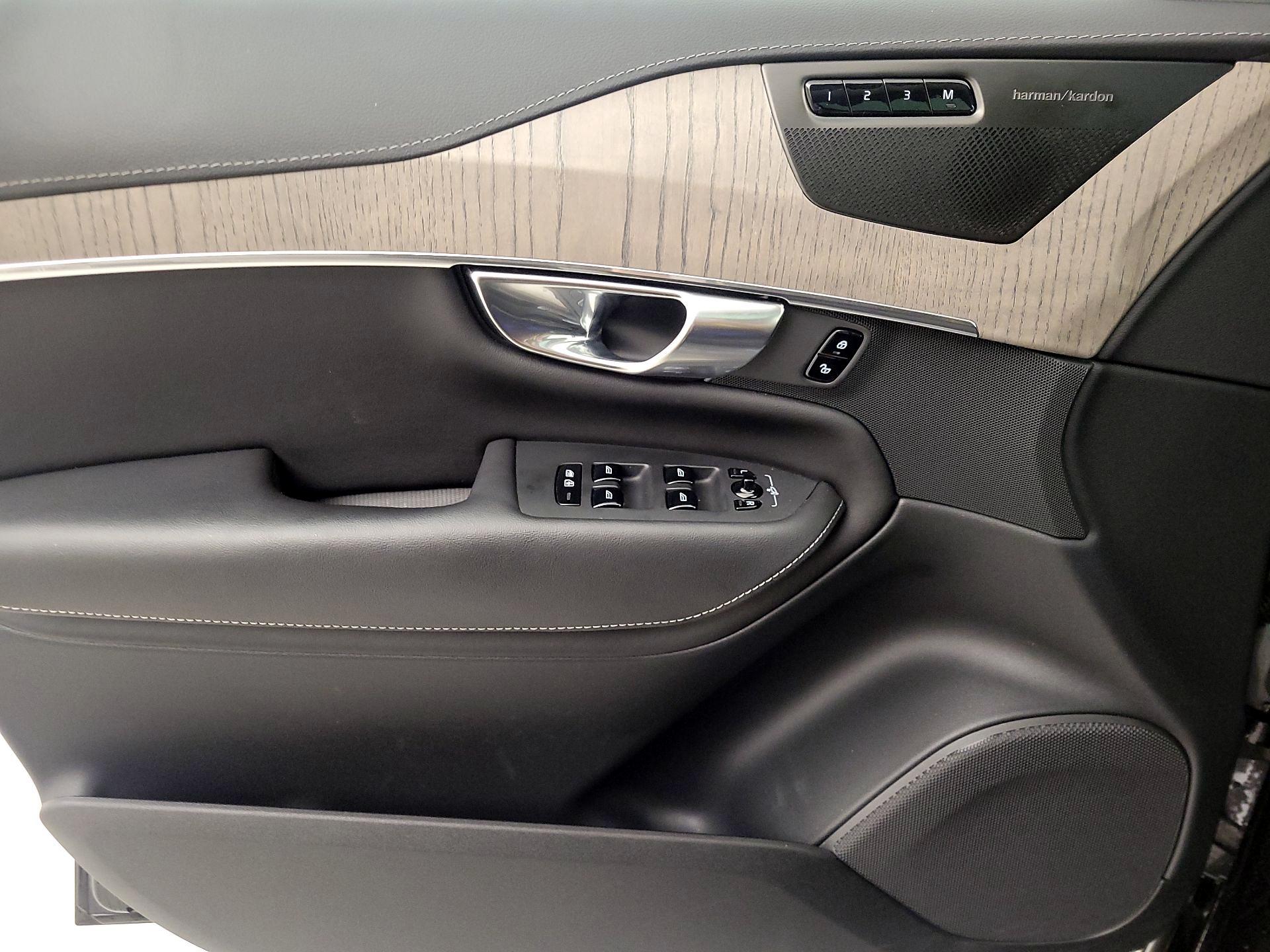 Thumbnail: 2023 Volvo XC90 - 12