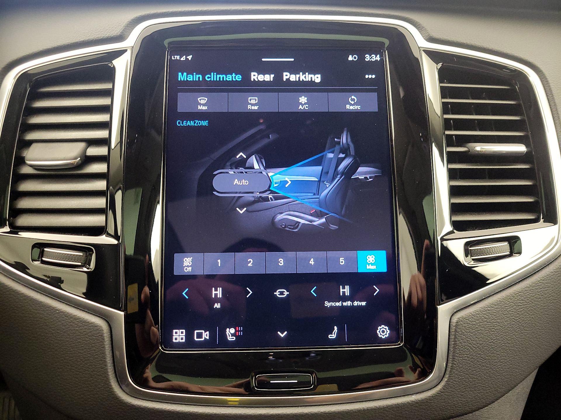 Thumbnail: 2023 Volvo XC90 - 17