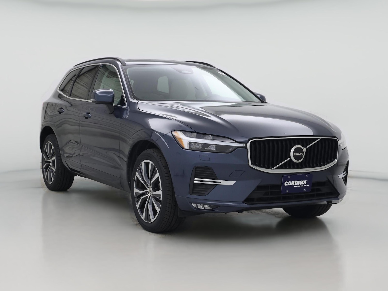 2022 Volvo XC60 Momentum