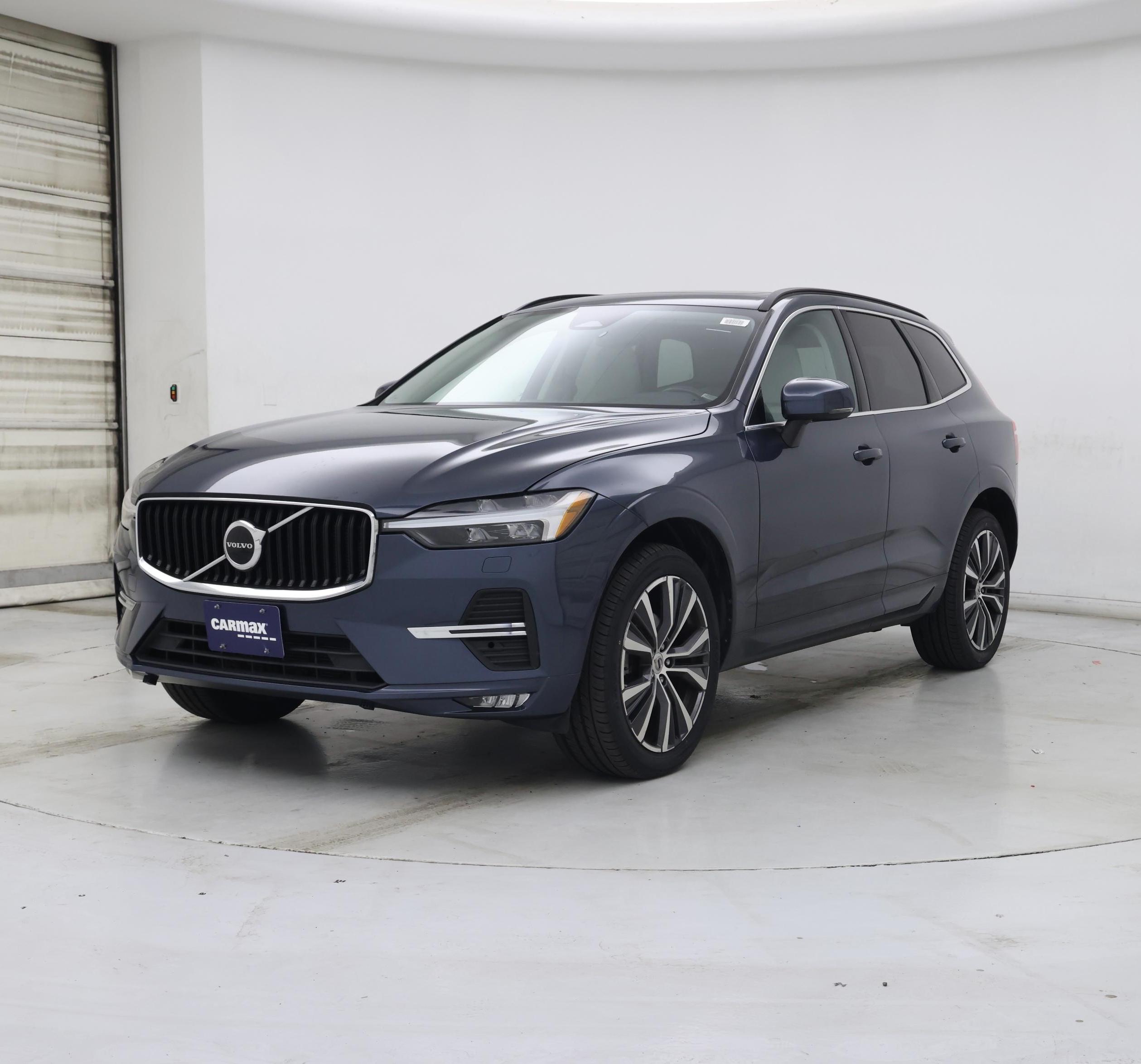 Thumbnail: 2022 Volvo XC60 - 4