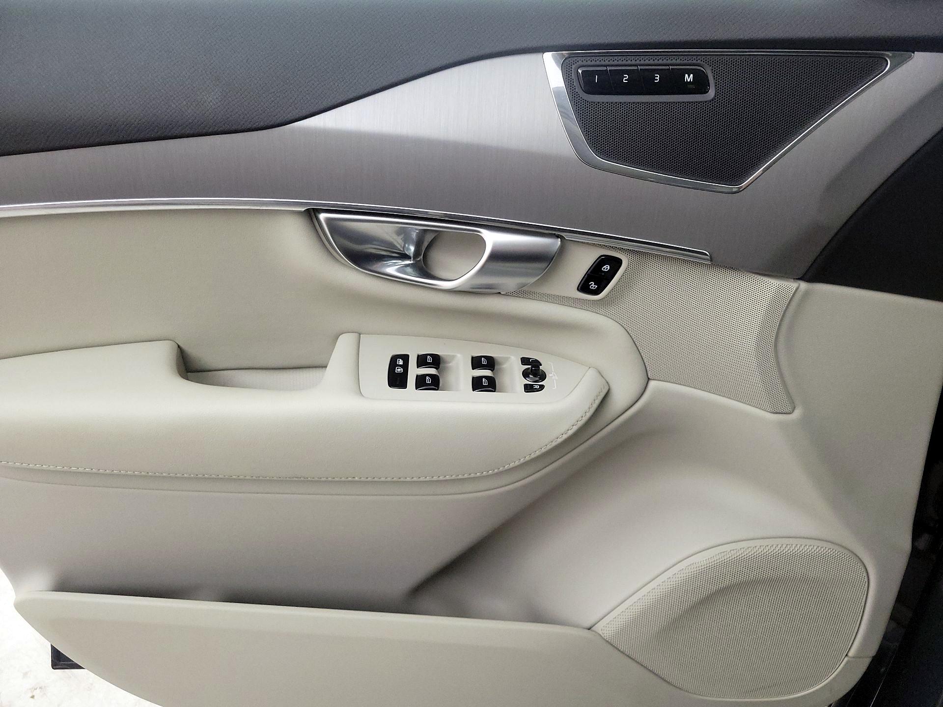 Thumbnail: 2024 Volvo XC90 - 12