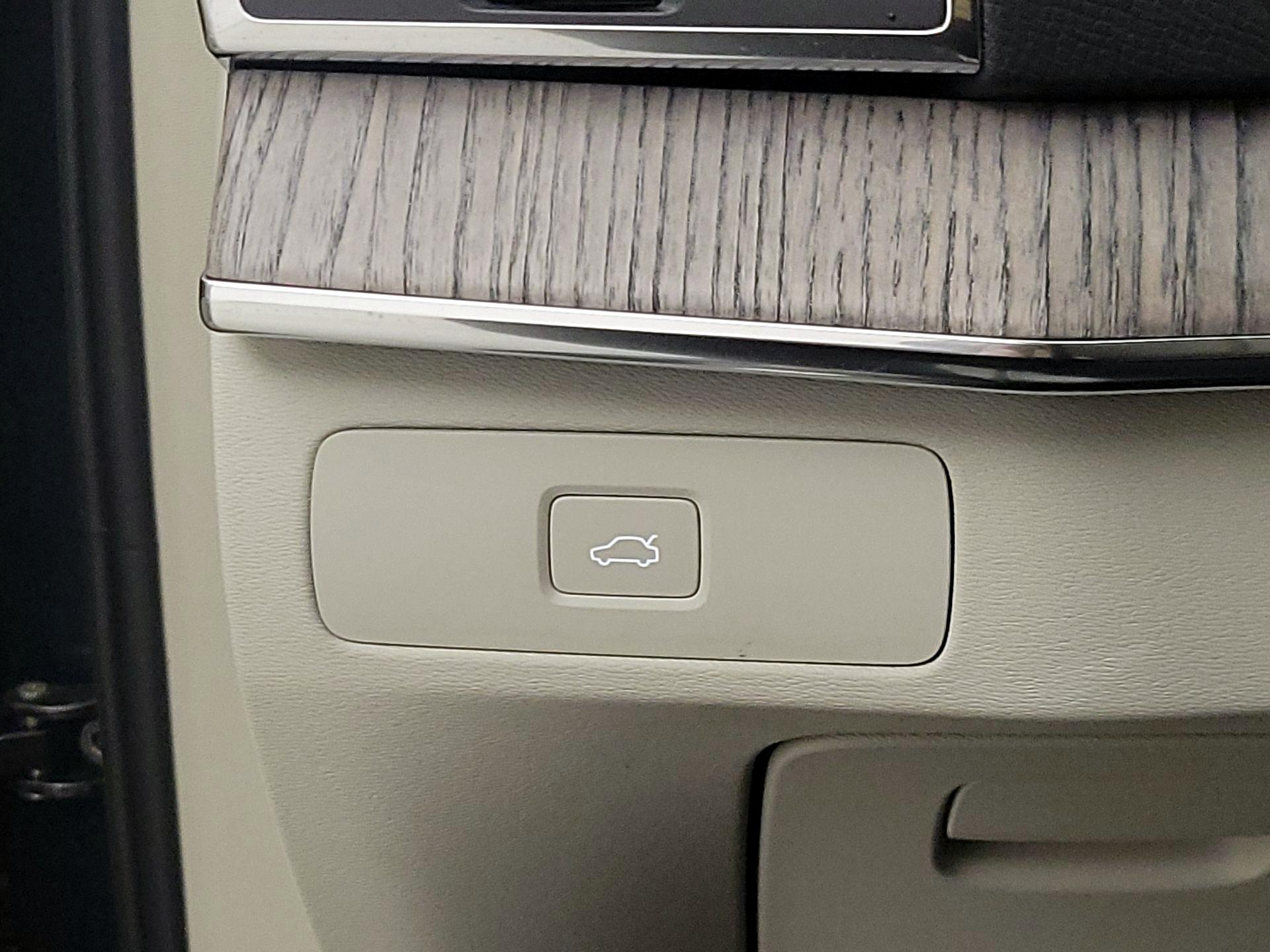 Thumbnail: 2023 Volvo XC90 - 13