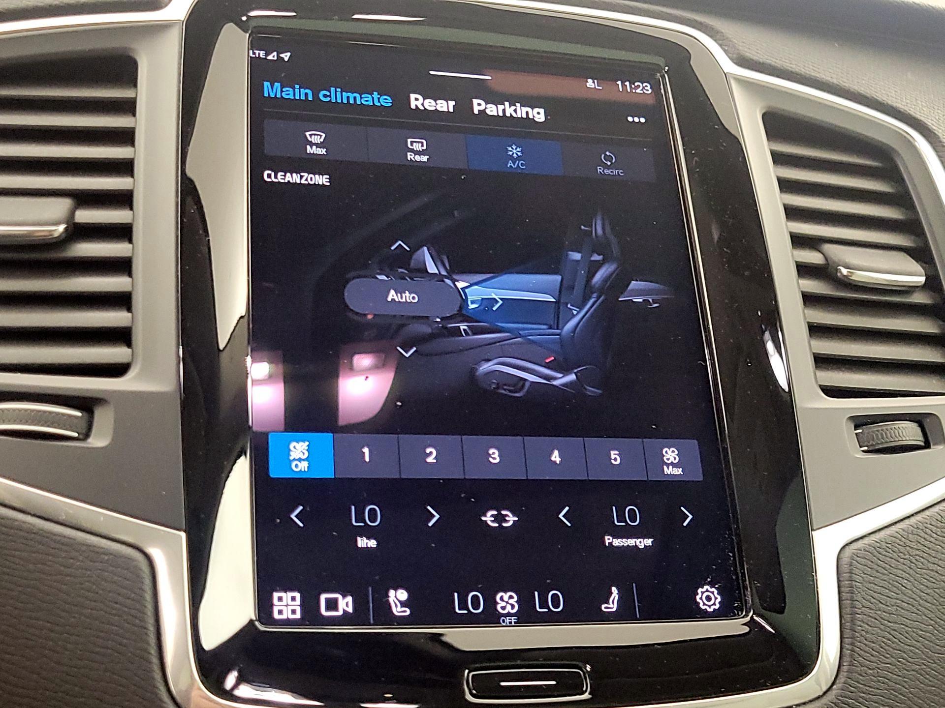 Thumbnail: 2023 Volvo XC90 - 16