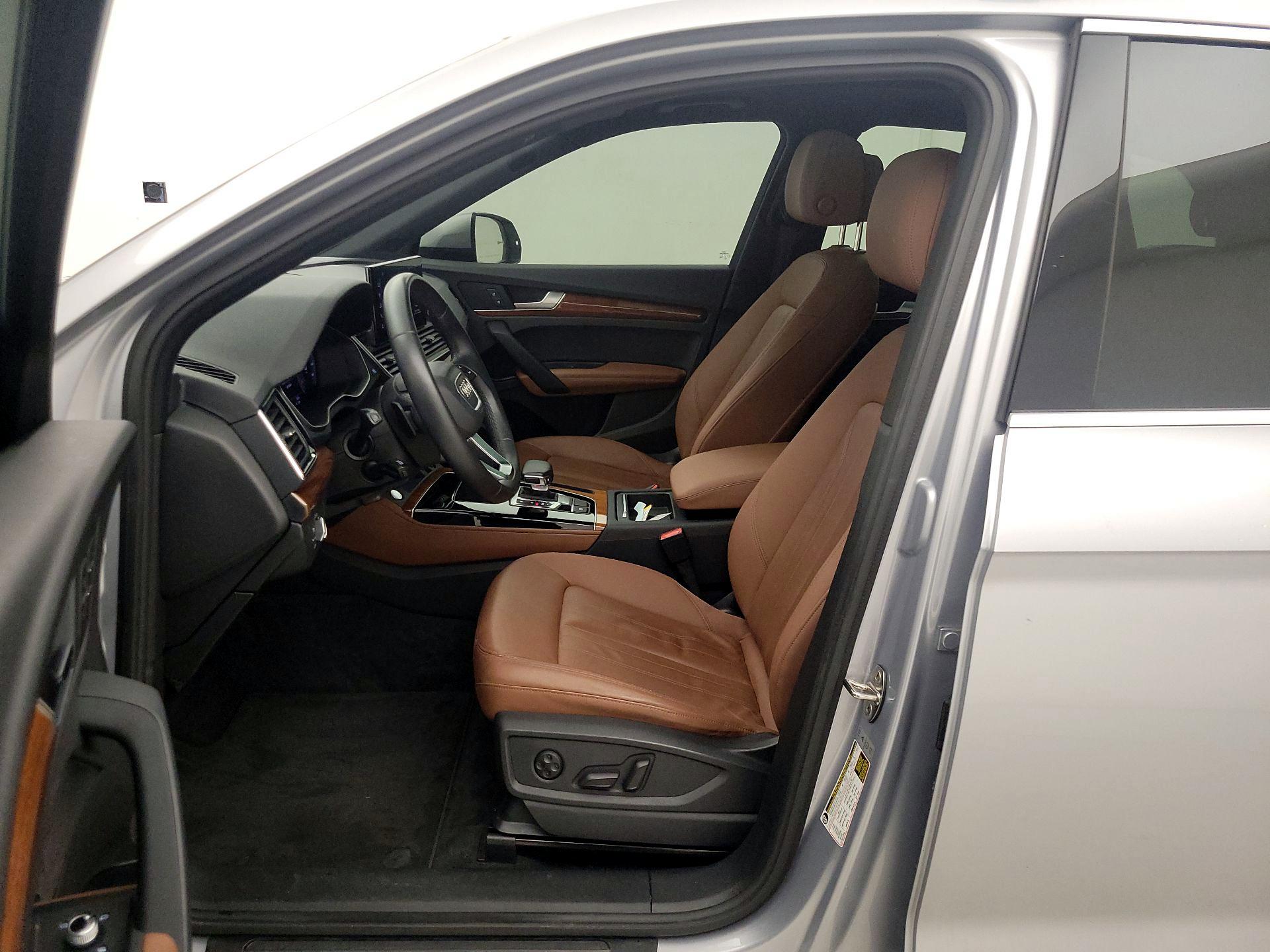 Thumbnail: 2022 Audi Q5 - 11