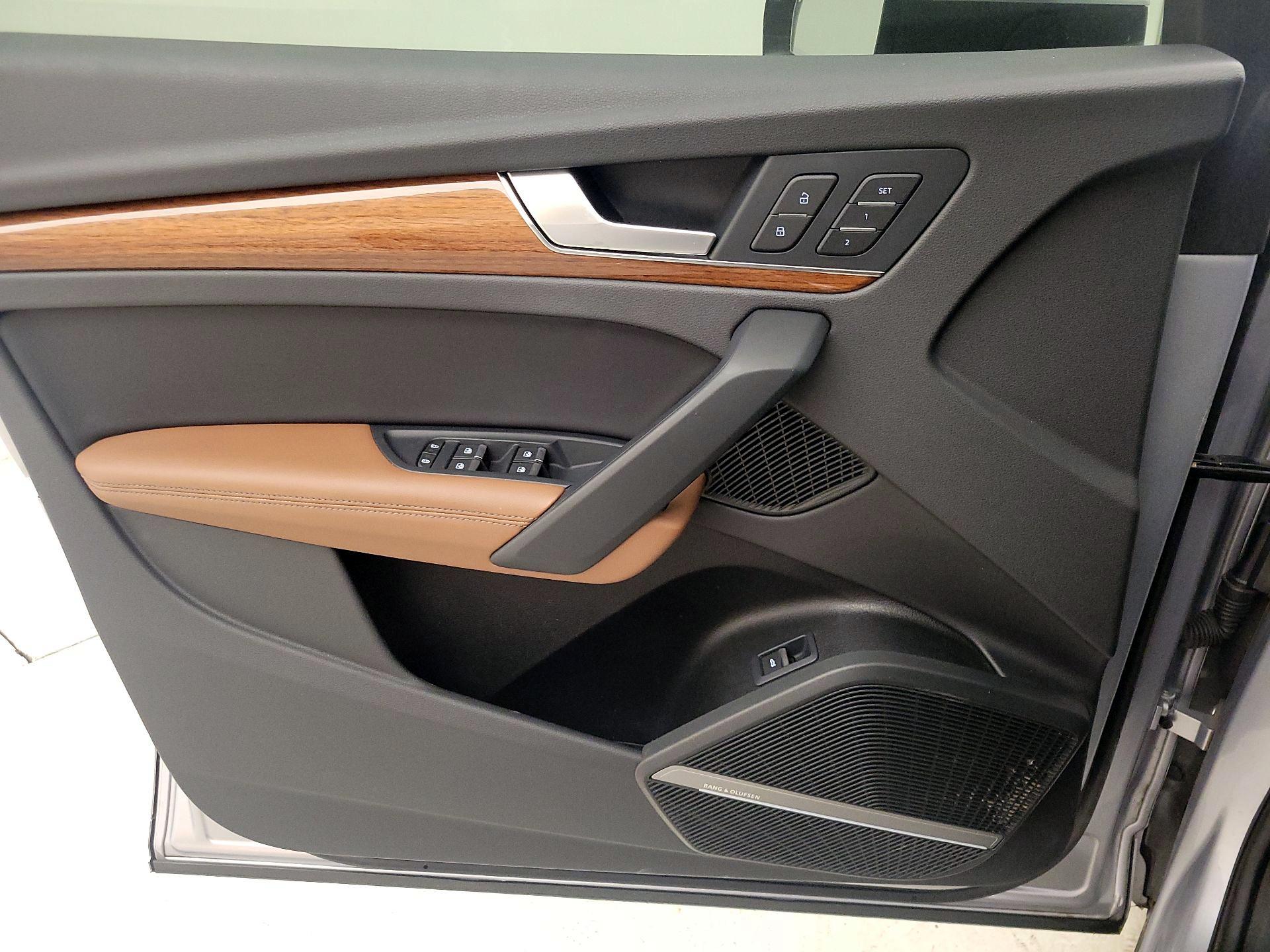 Thumbnail: 2022 Audi Q5 - 12