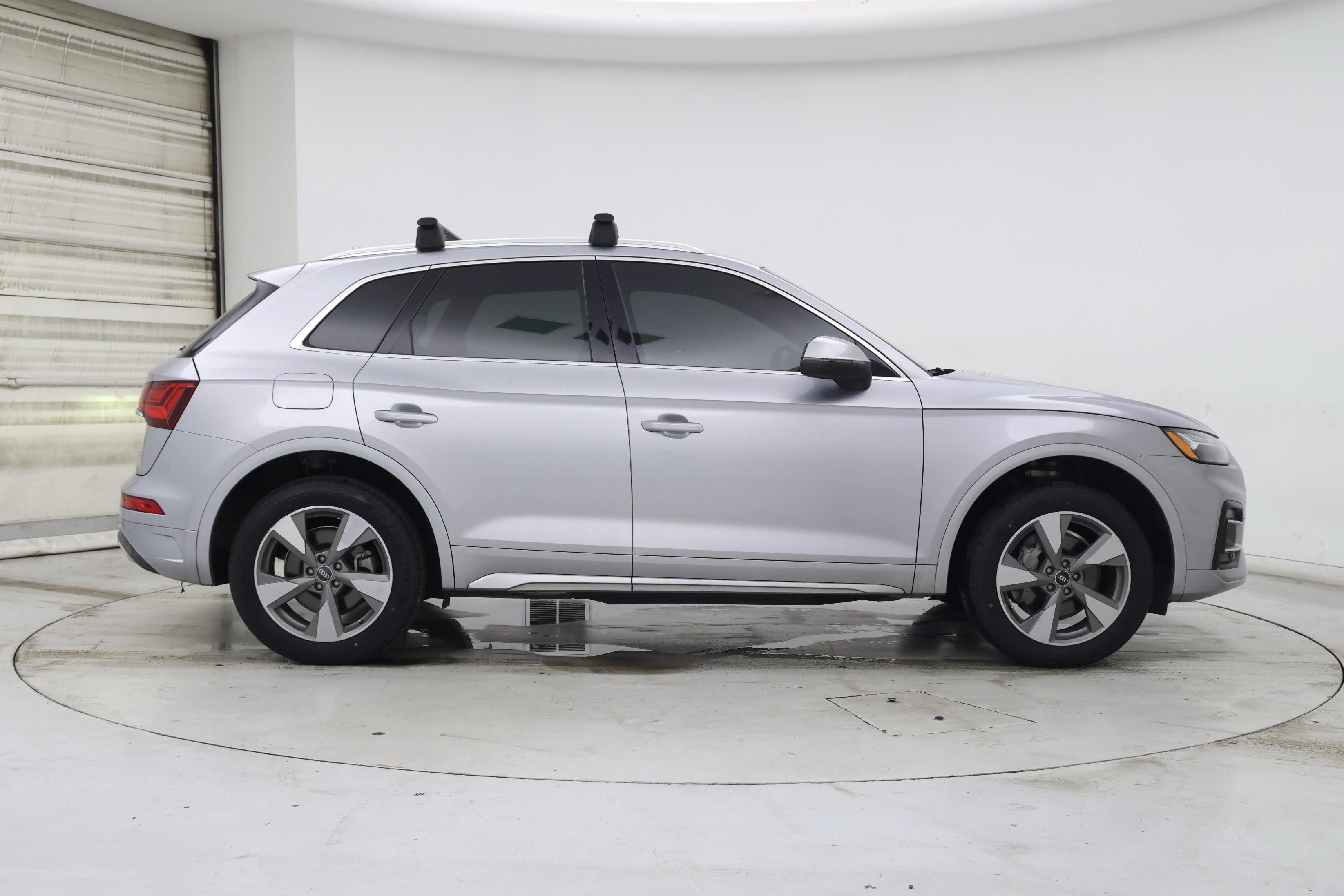 Thumbnail: 2022 Audi Q5 - 7