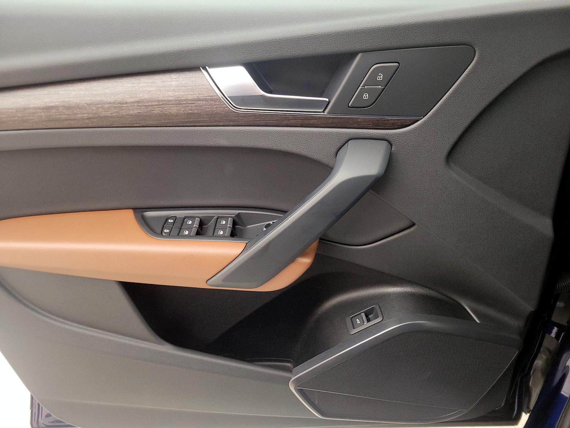 Thumbnail: 2023 Audi Q5 - 12