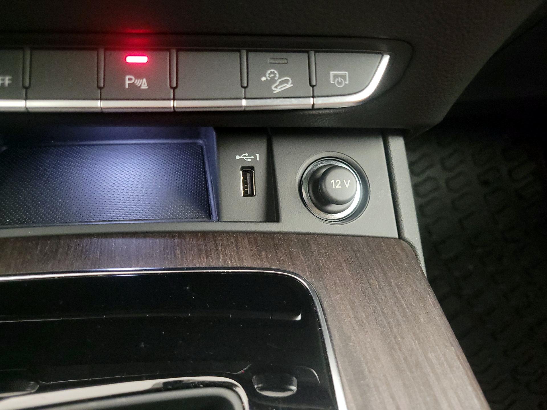 Thumbnail: 2023 Audi Q5 - 18