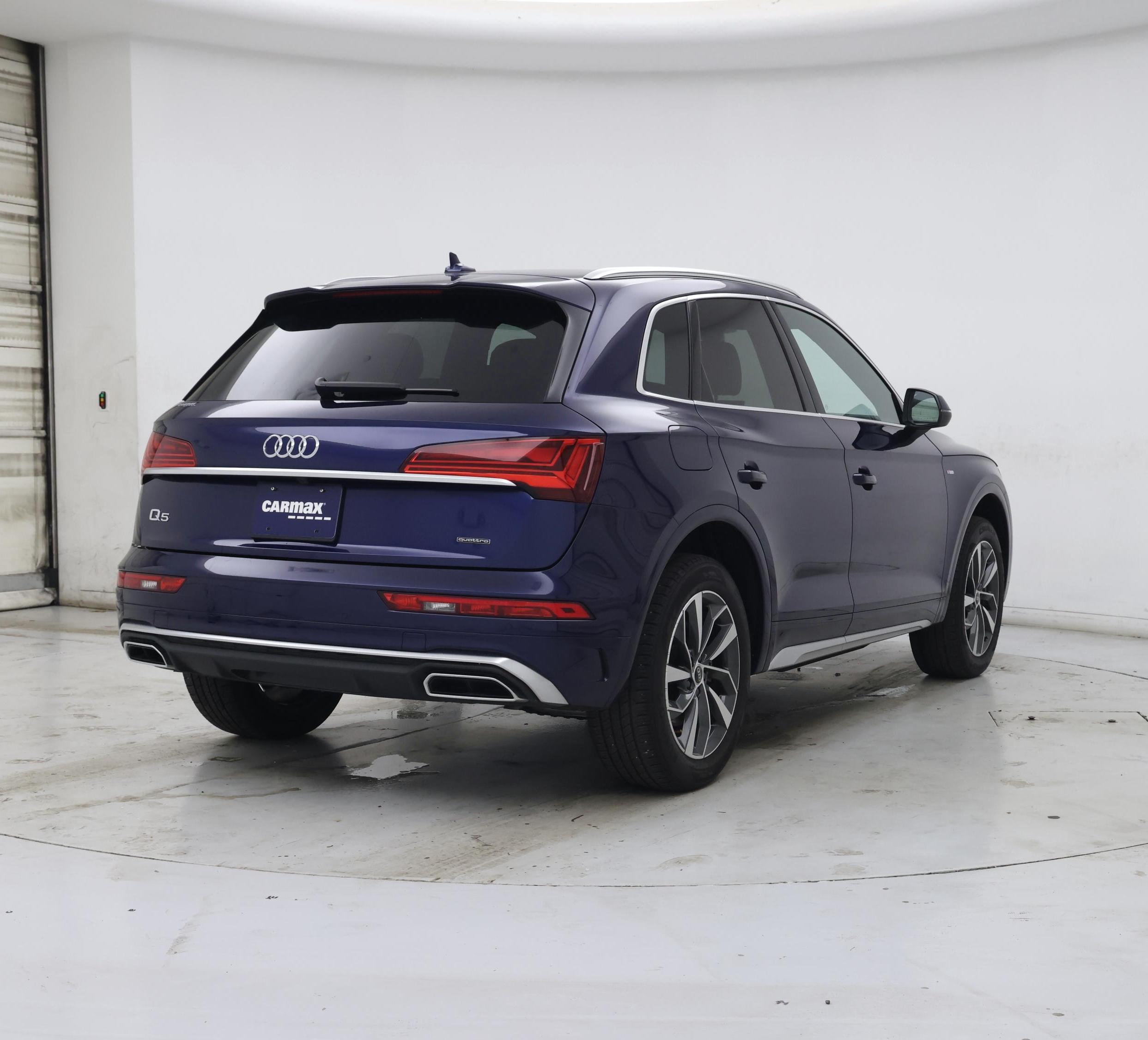 Thumbnail: 2023 Audi Q5 - 8