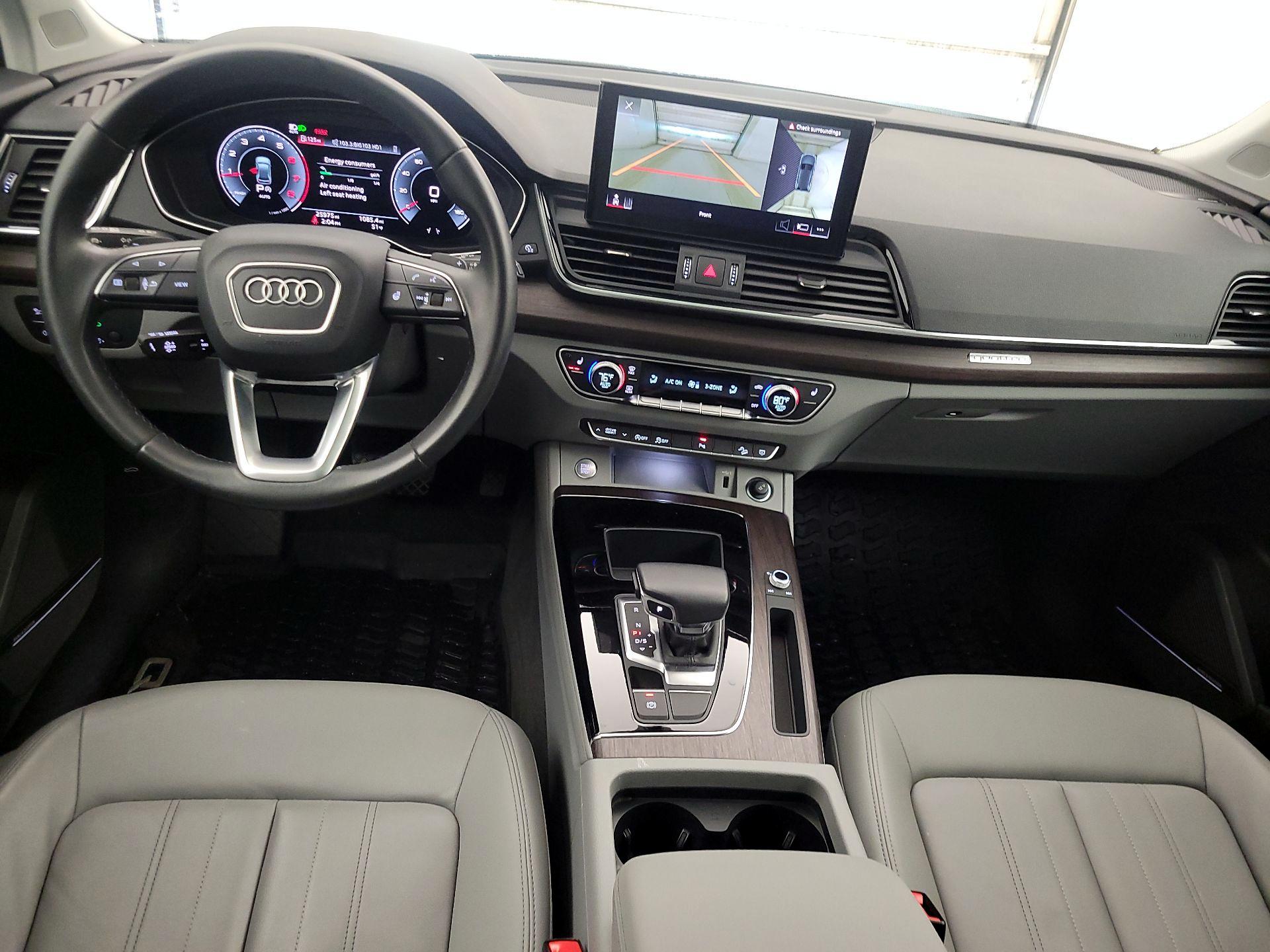 Thumbnail: 2023 Audi Q5 - 9