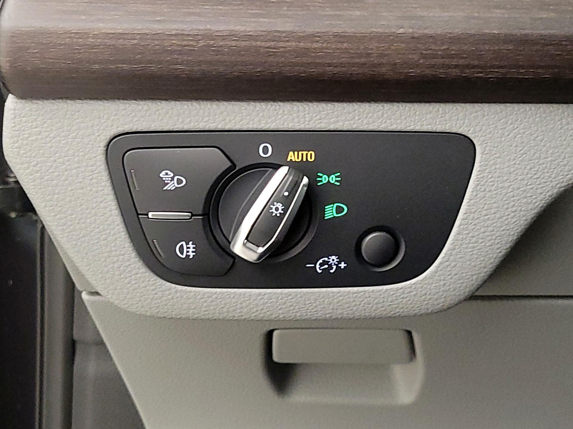 Thumbnail: 2023 Audi Q5 - 13