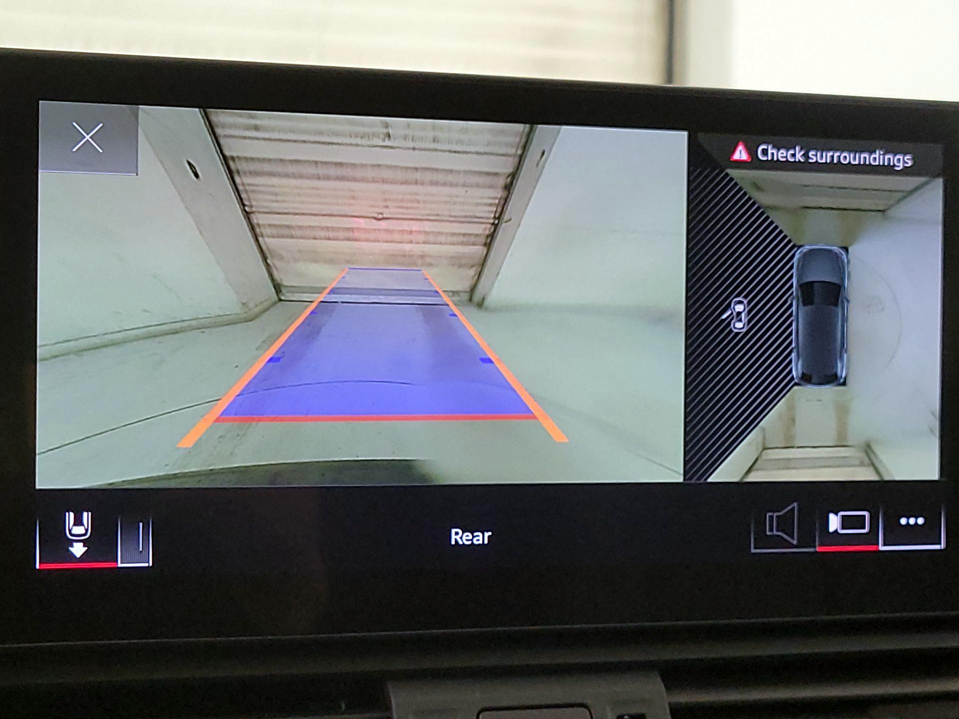 Thumbnail: 2023 Audi Q5 - 14