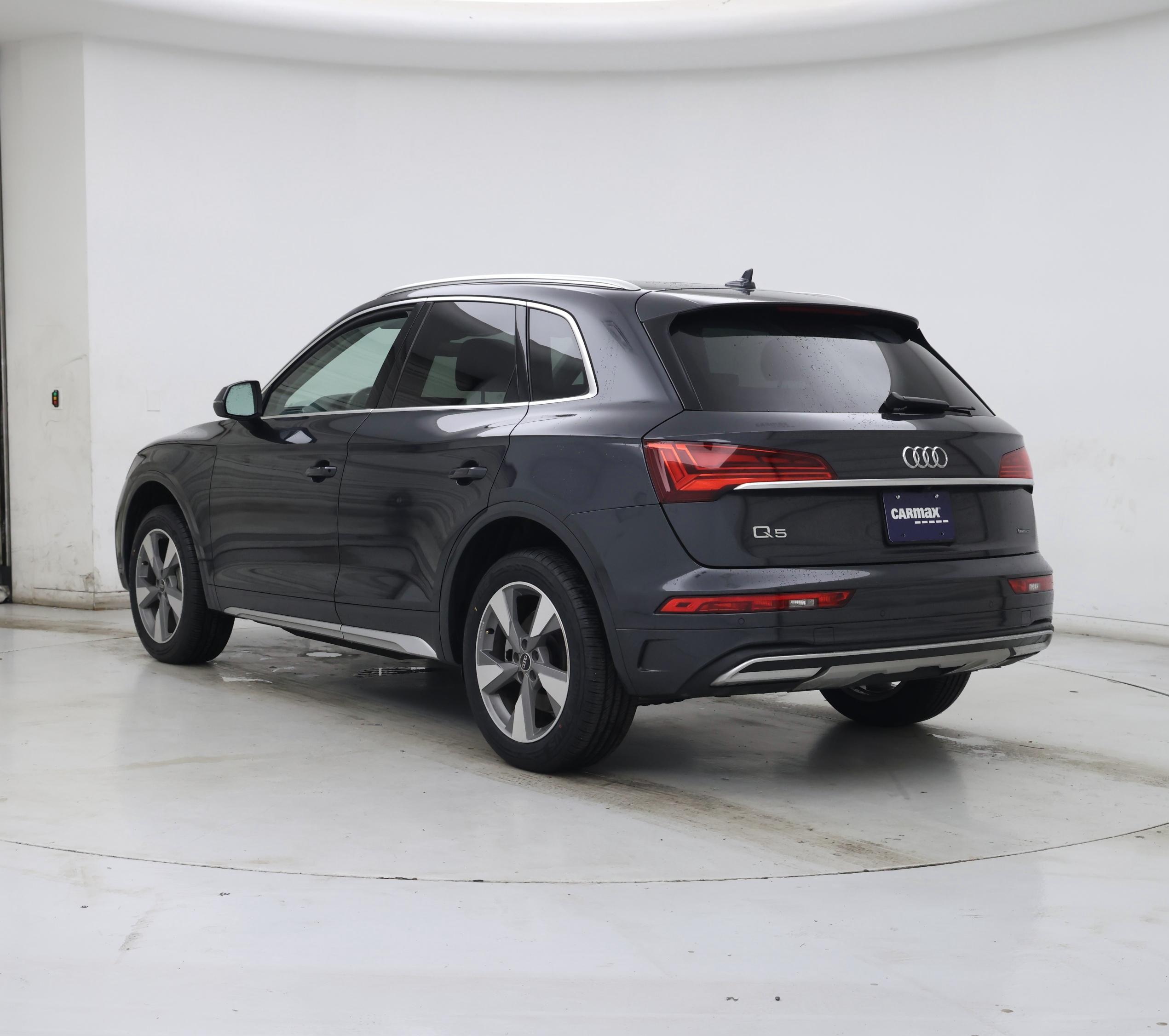 Thumbnail: 2023 Audi Q5 - 2