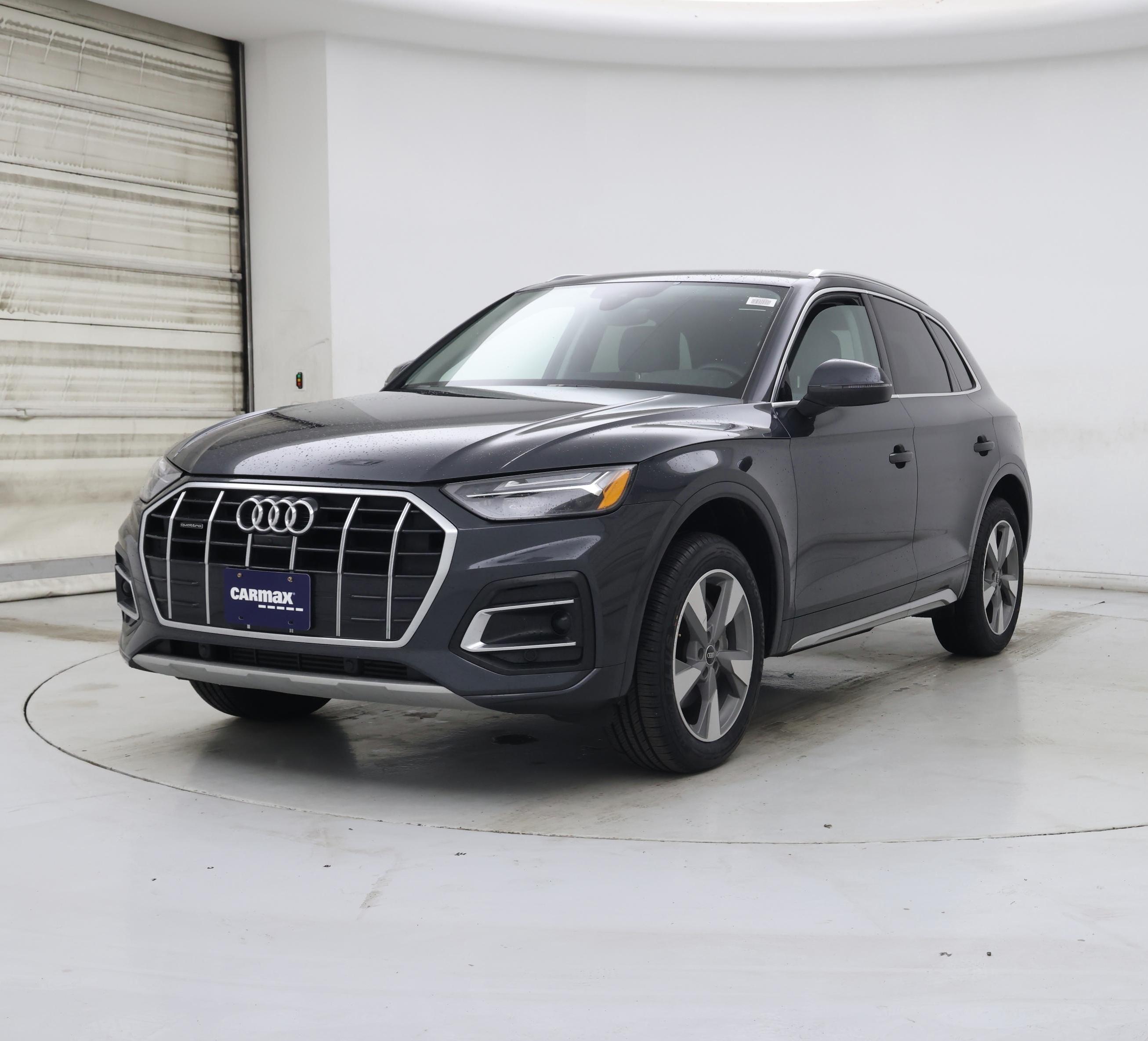 Thumbnail: 2023 Audi Q5 - 4