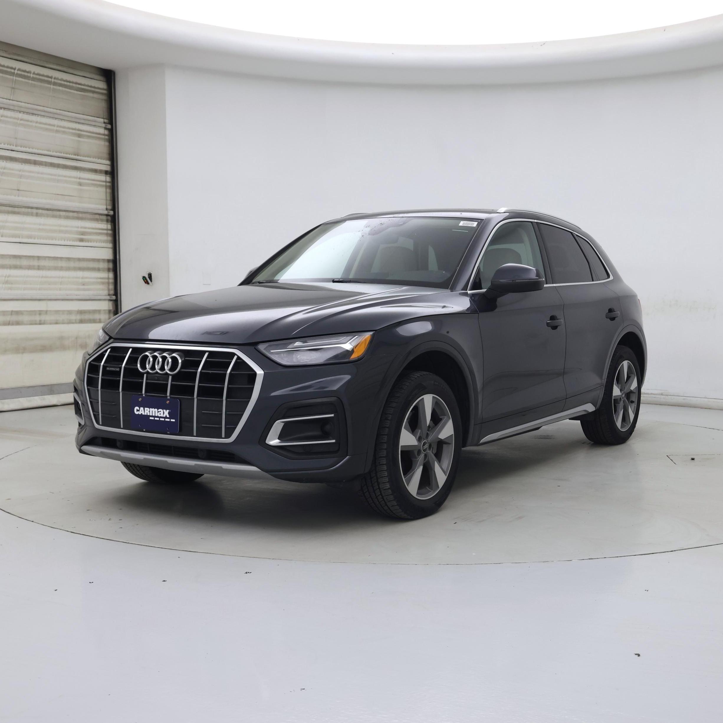 Thumbnail: 2023 Audi Q5 - 4