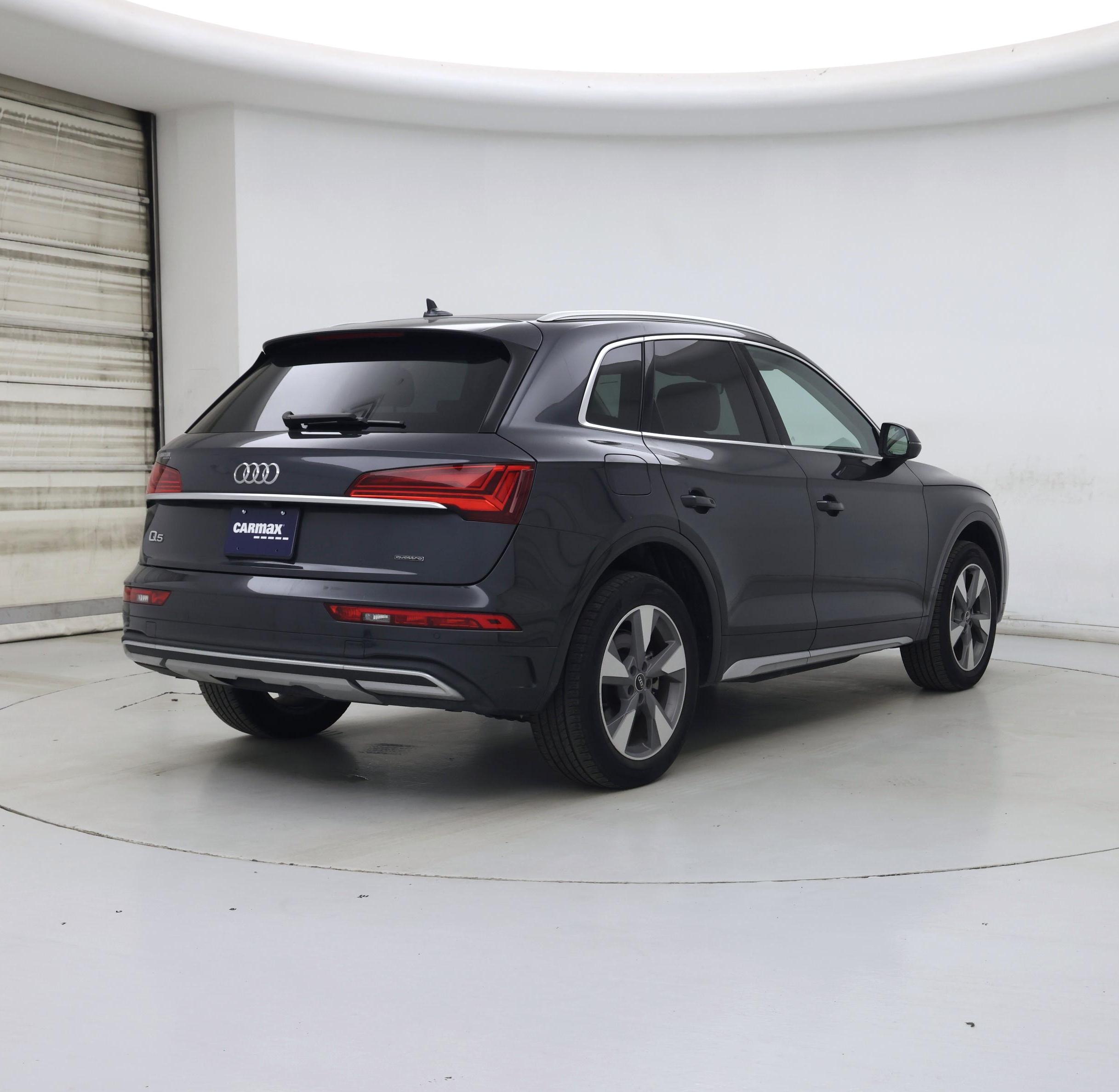 Thumbnail: 2023 Audi Q5 - 8