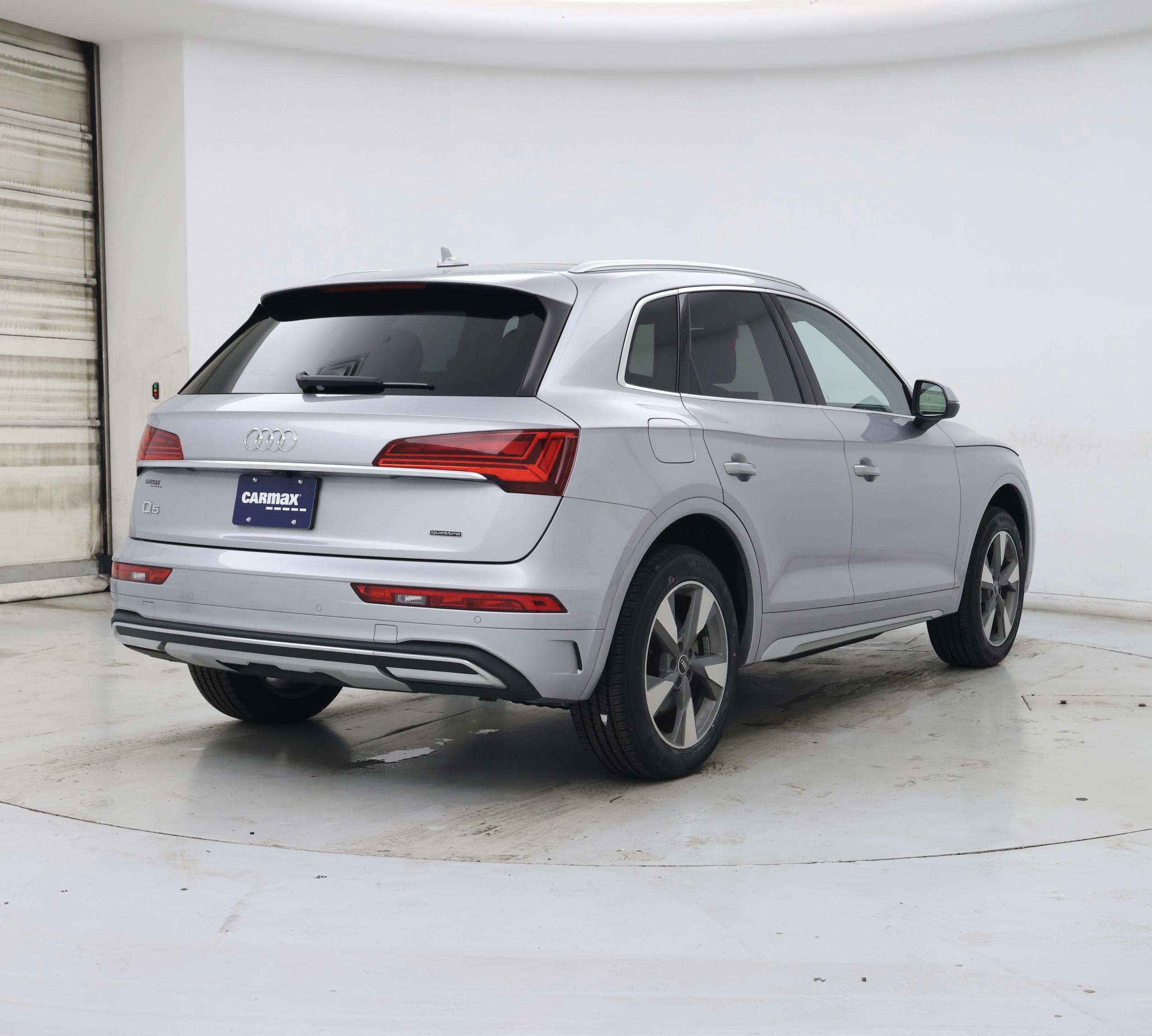 Thumbnail: 2022 Audi Q5 - 8