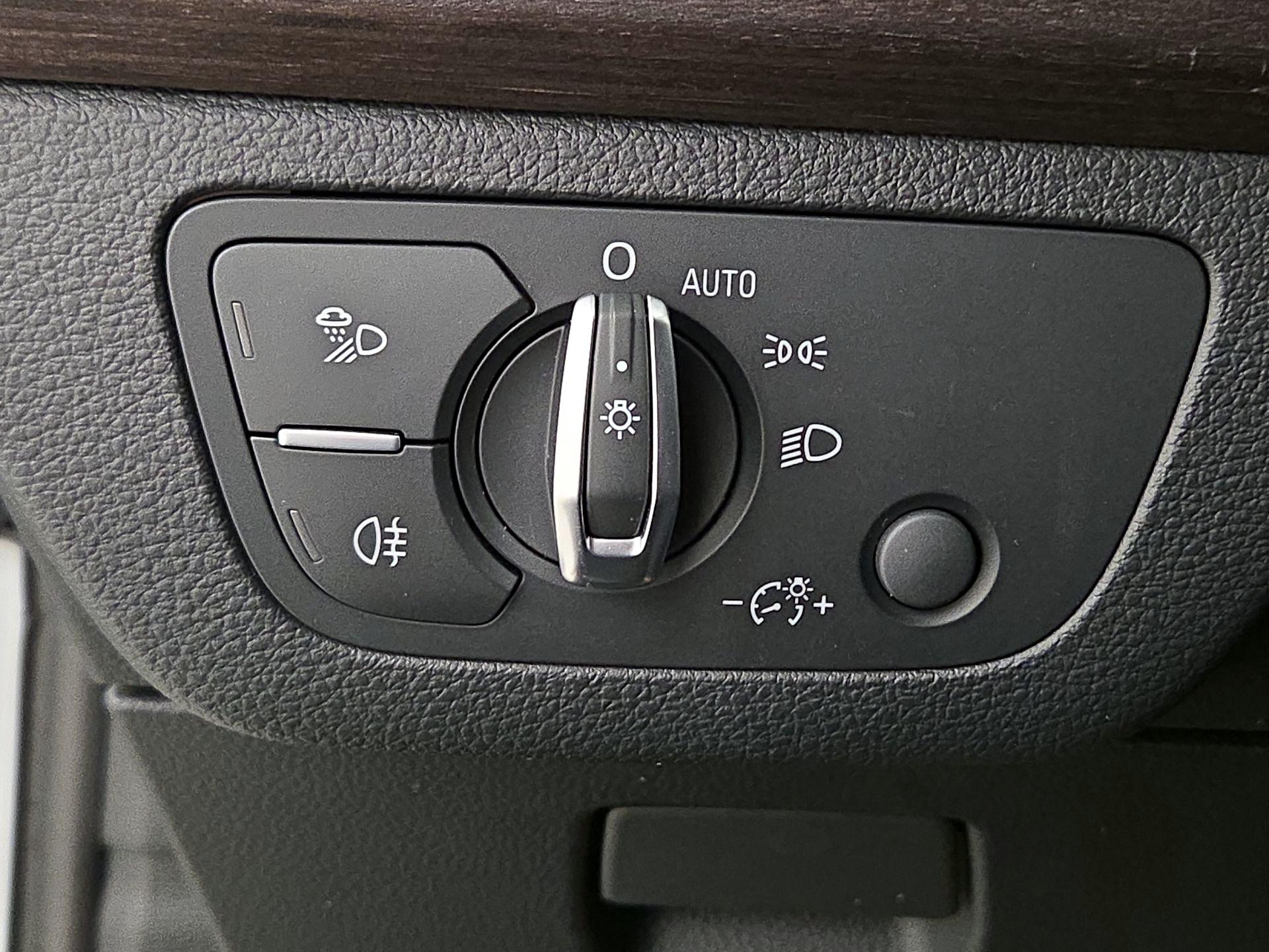 Thumbnail: 2023 Audi Q5 - 13