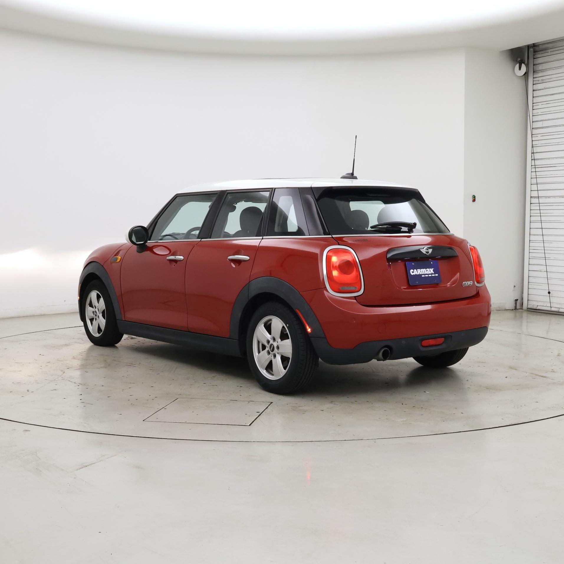 Thumbnail: 2016 MINI Cooper Hardtop - 5