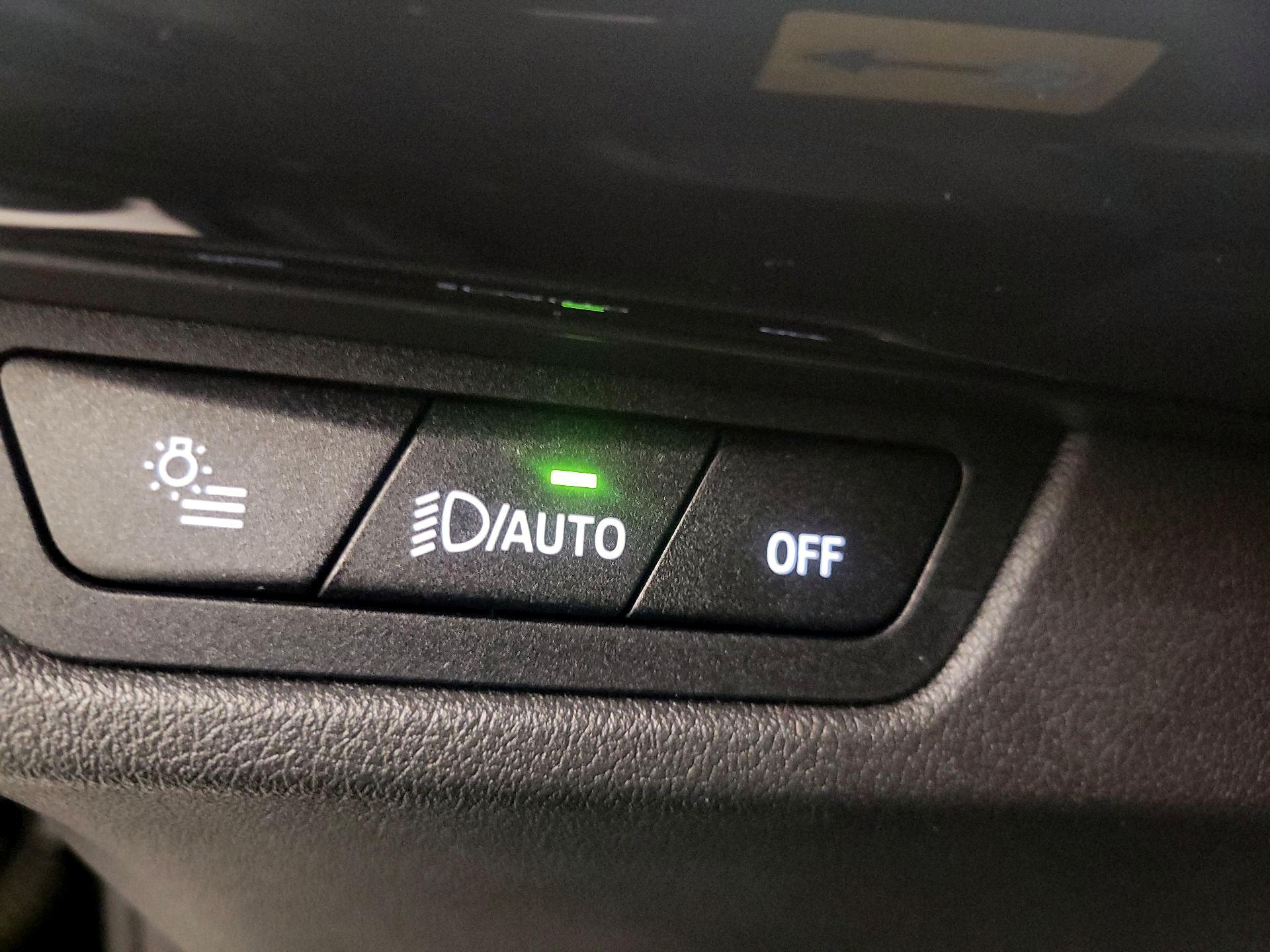 Thumbnail: 2025 BMW X1 - 13