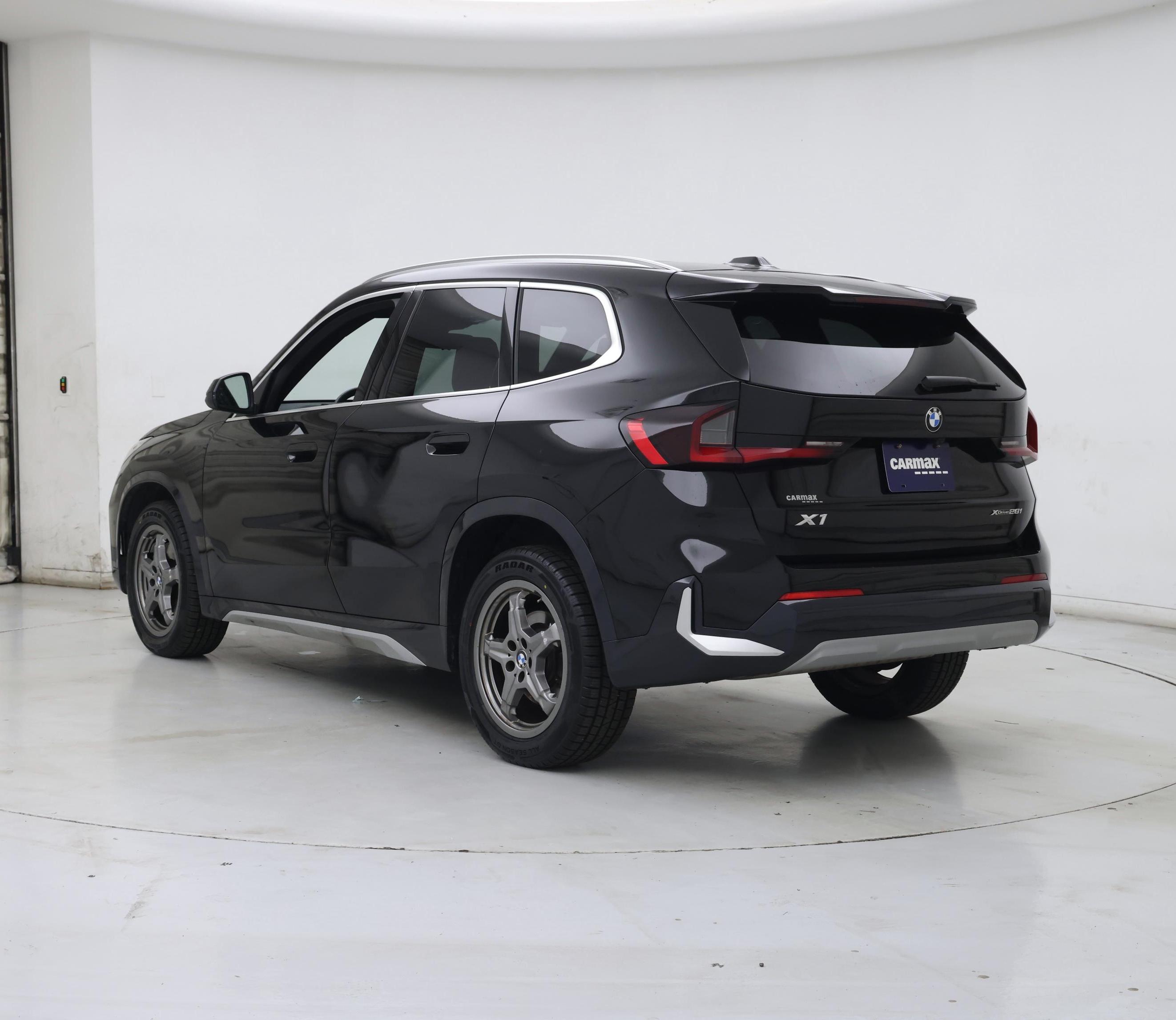 Thumbnail: 2025 BMW X1 - 2