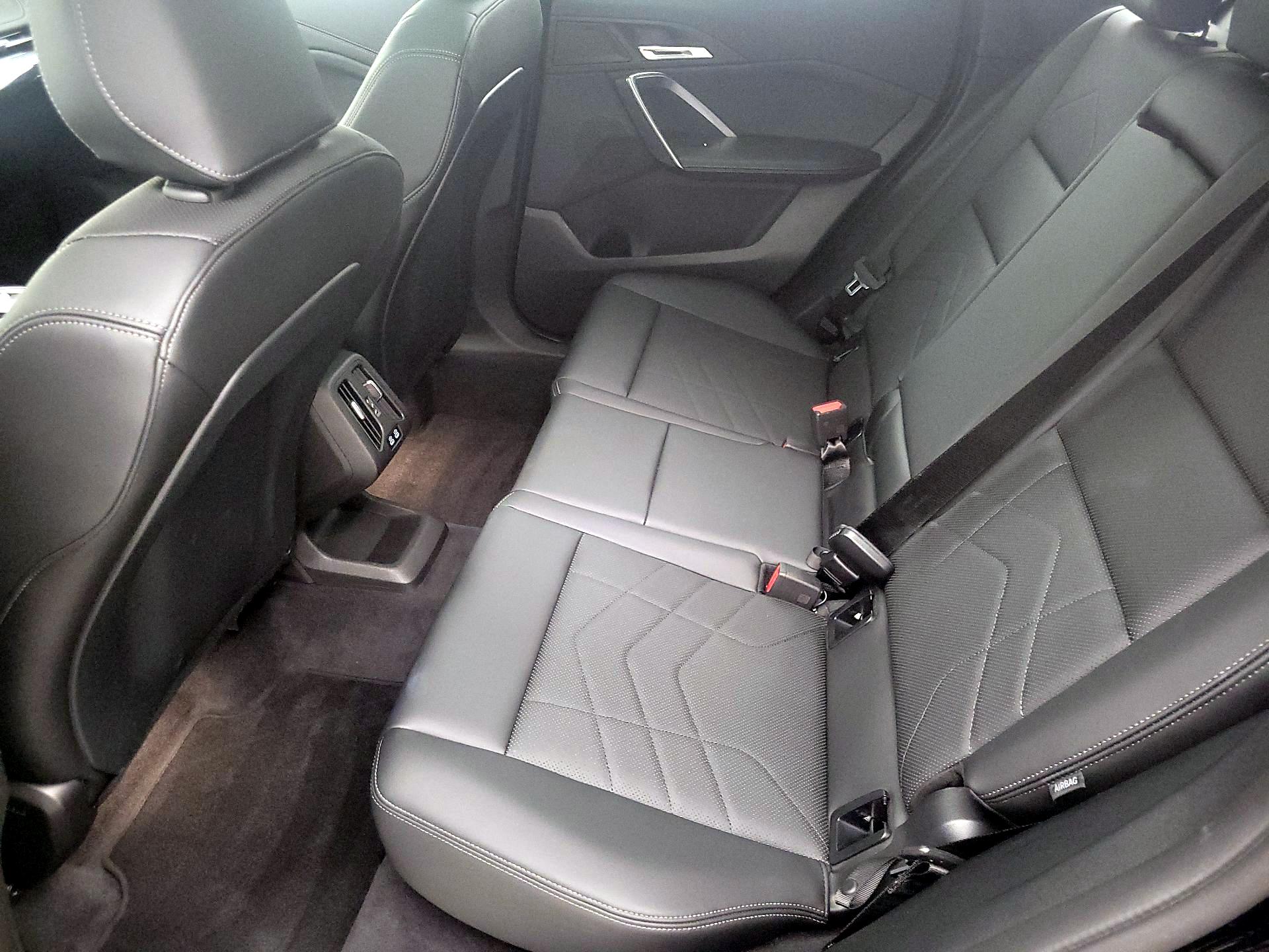 Thumbnail: 2025 BMW X1 - 20