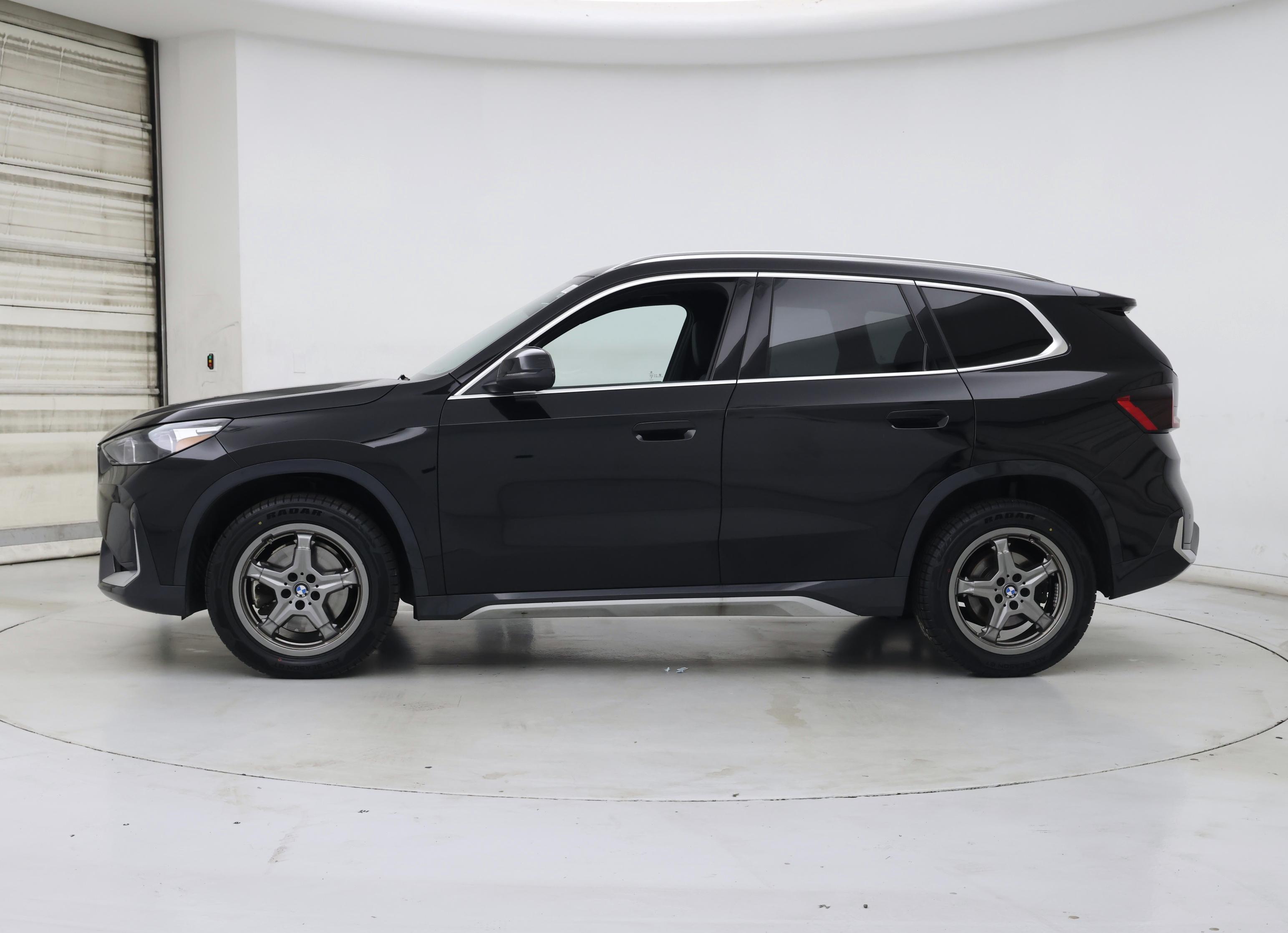 Thumbnail: 2025 BMW X1 - 3