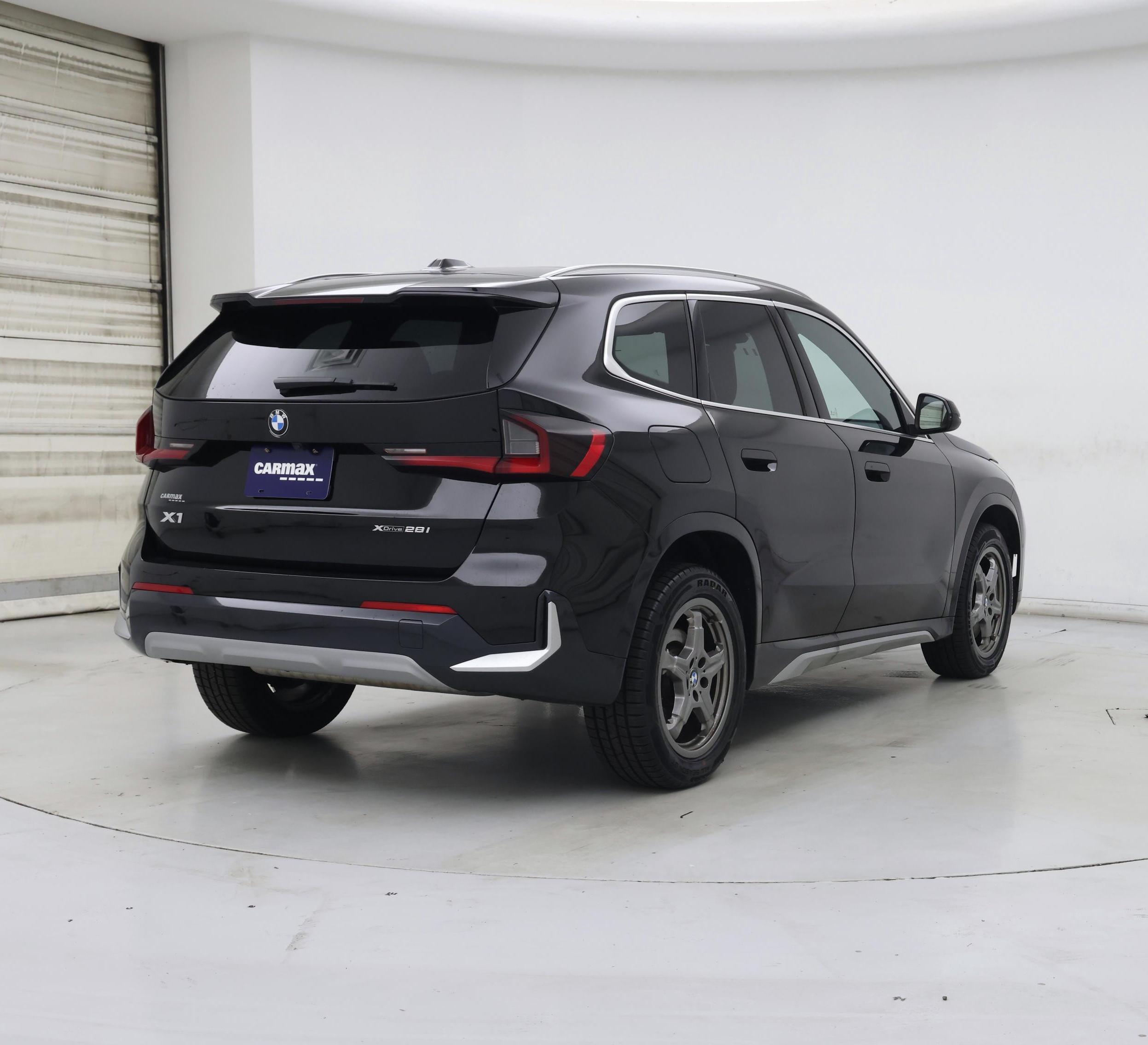 Thumbnail: 2025 BMW X1 - 8